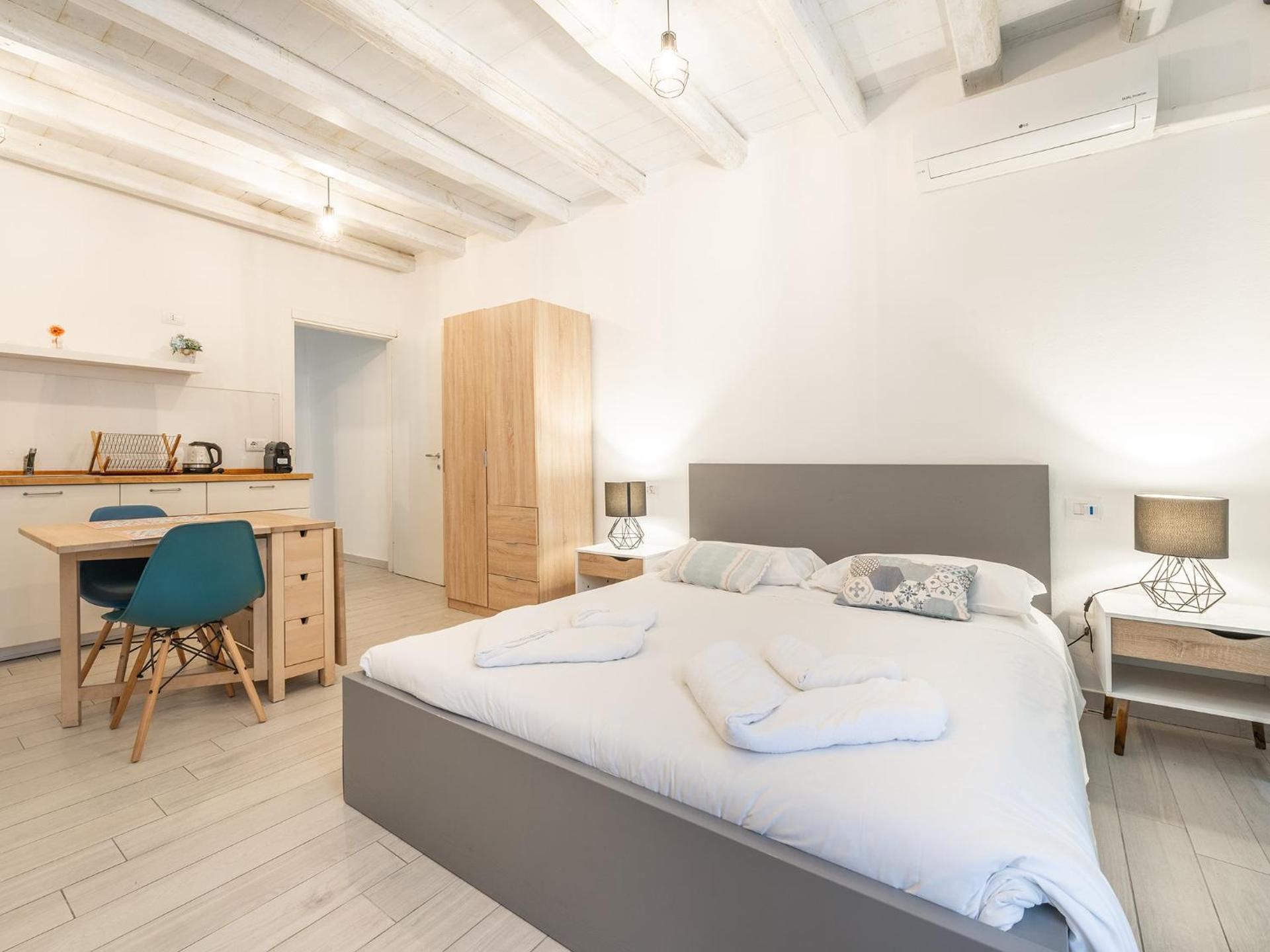 Studio Apartment Ground Floor
