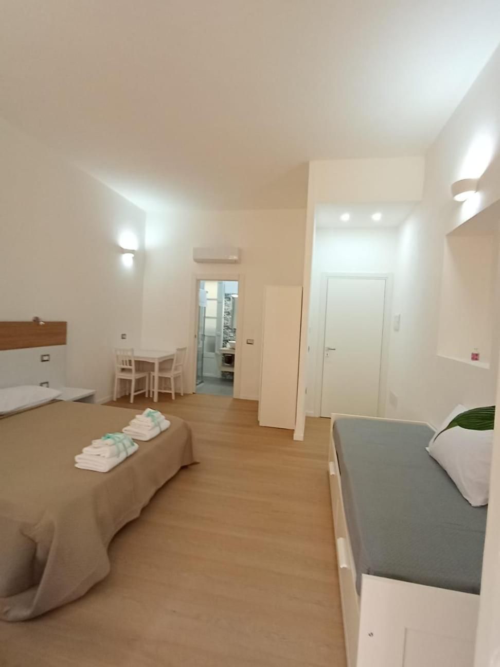 Studio Apartment with Balcony