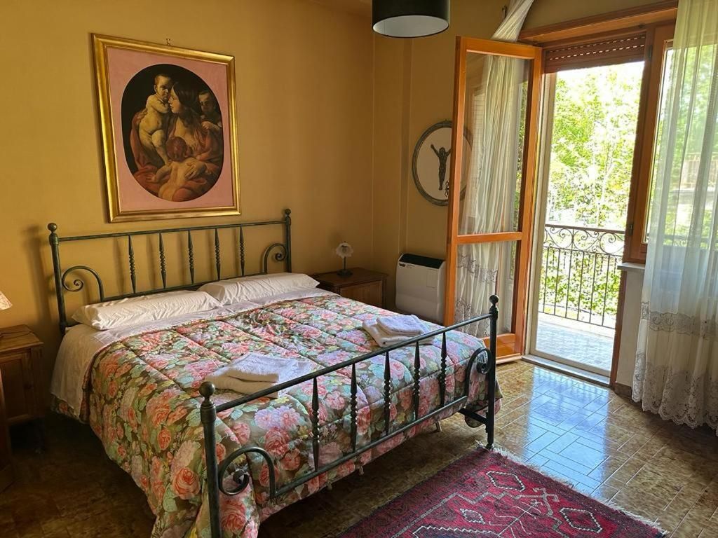 Queen Room with Balcony