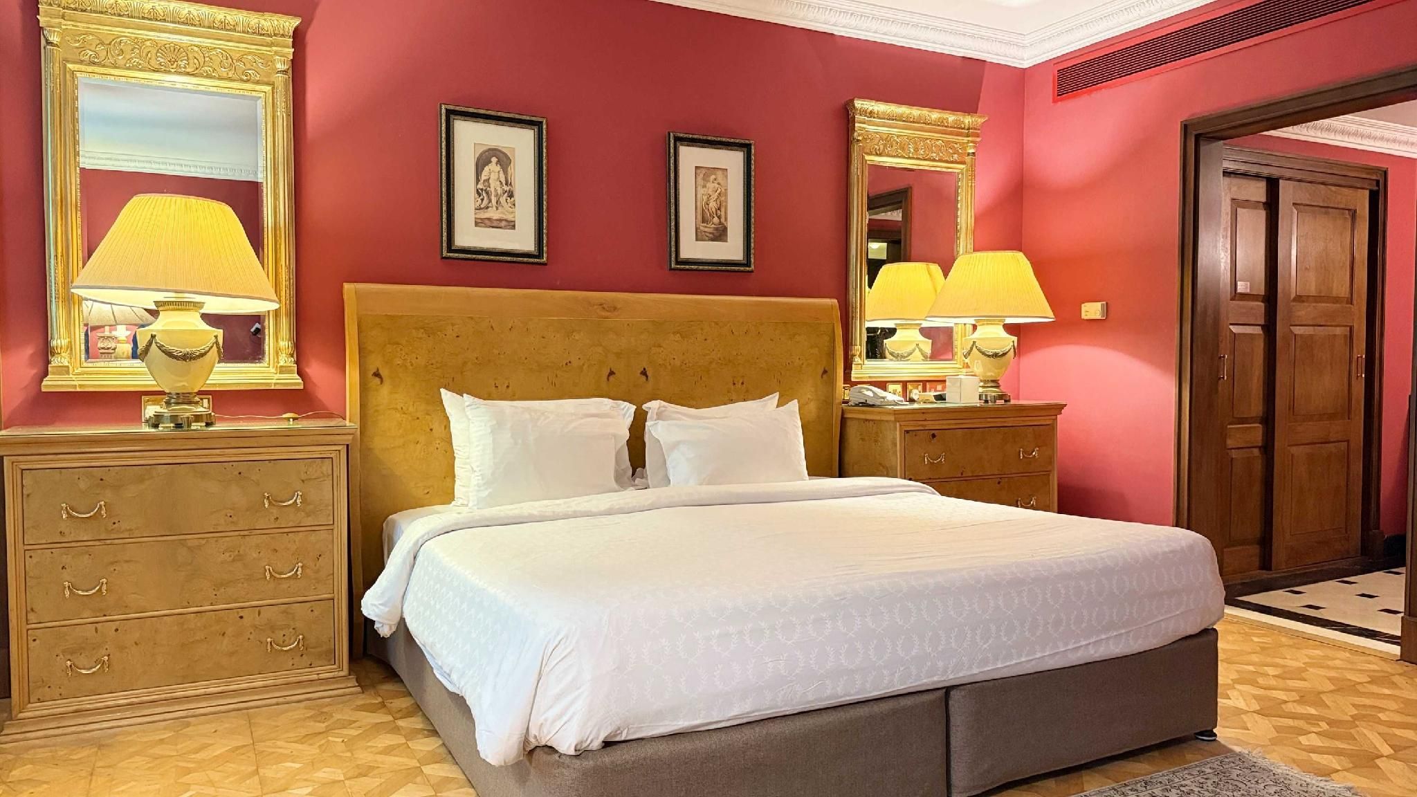 Royal Suite