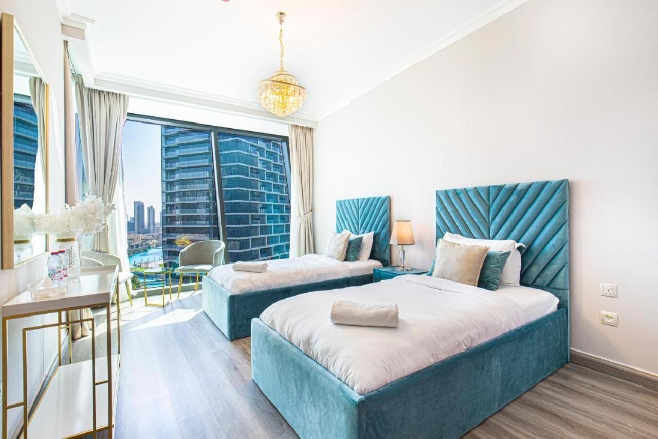 Four-Bedroom Apartment with Balcony
