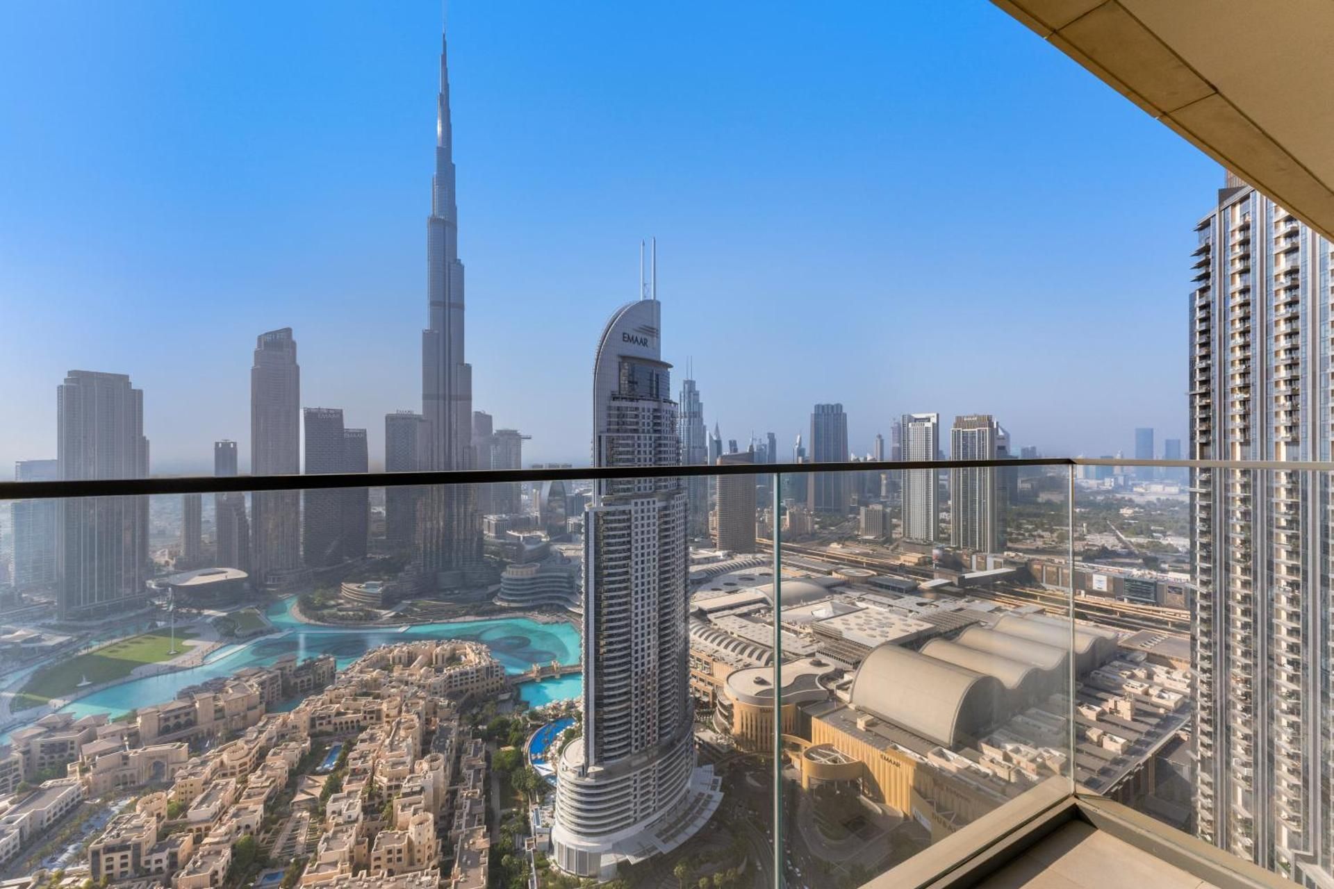 Full Fountain and Burj View - 3BR Burj Royale