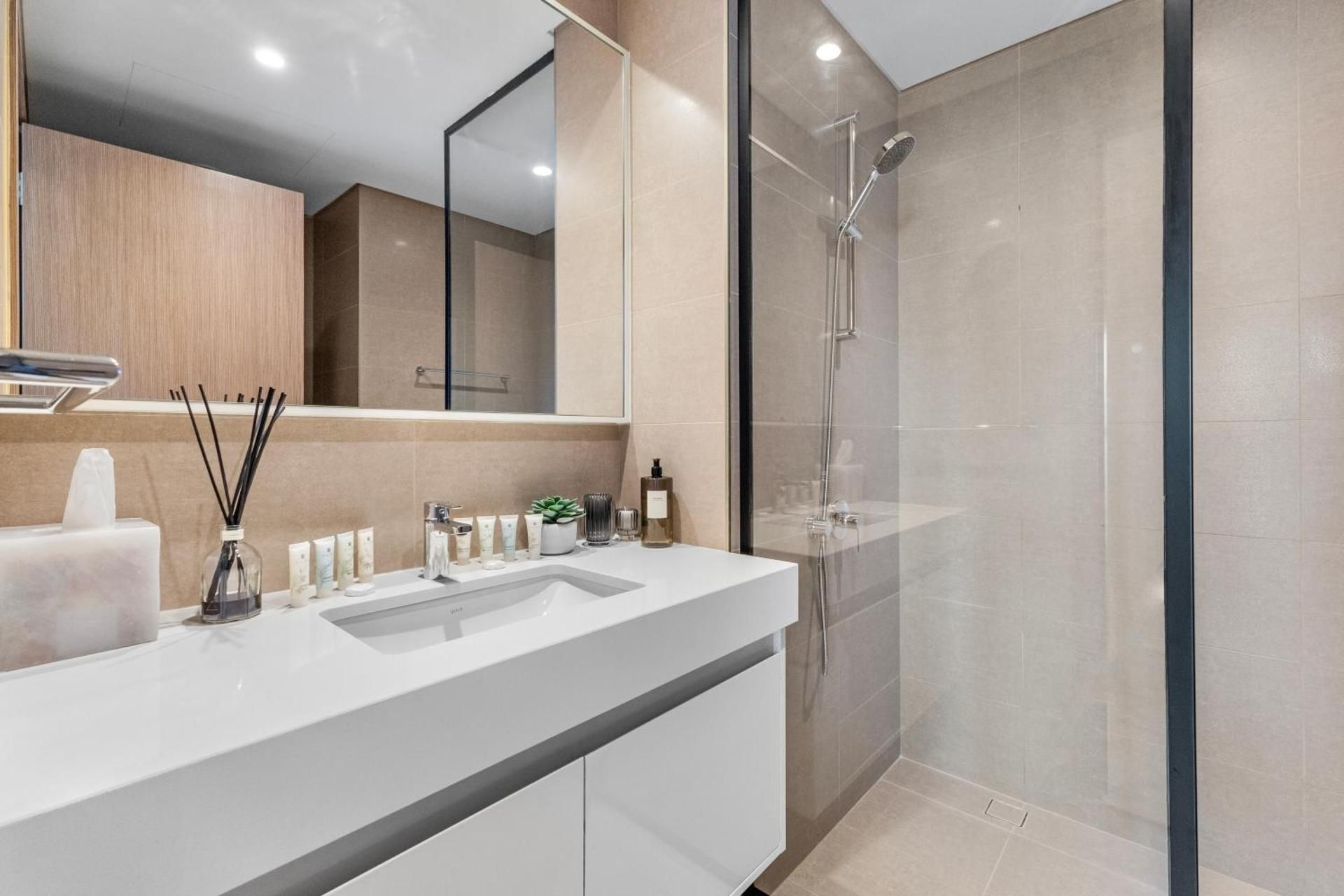 Full Fountain and Burj View - 3BR Burj Royale