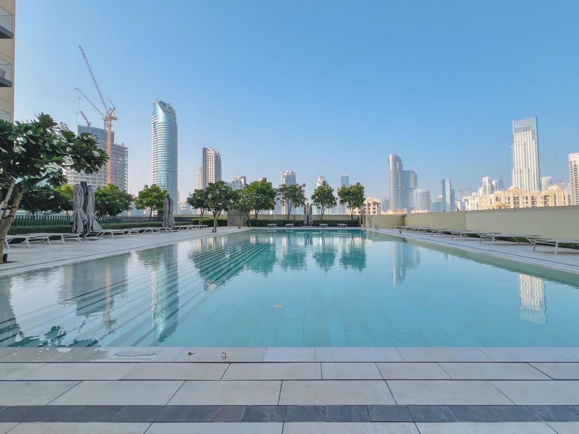 Full Fountain and Burj View - 3BR Burj Royale
