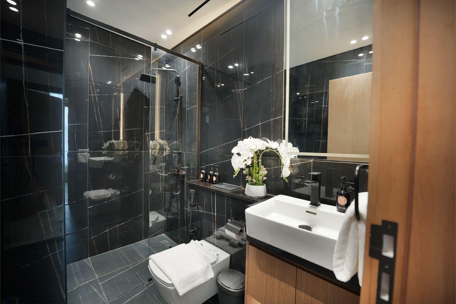Two-Bedroom Apartment with Terrace