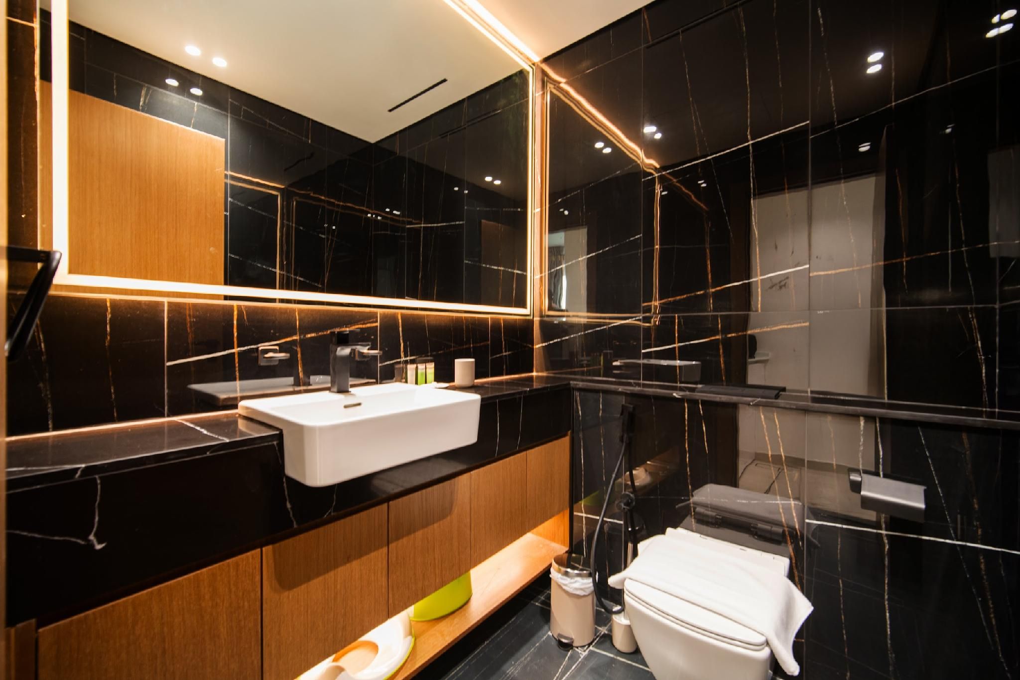 Standard Poolside Room