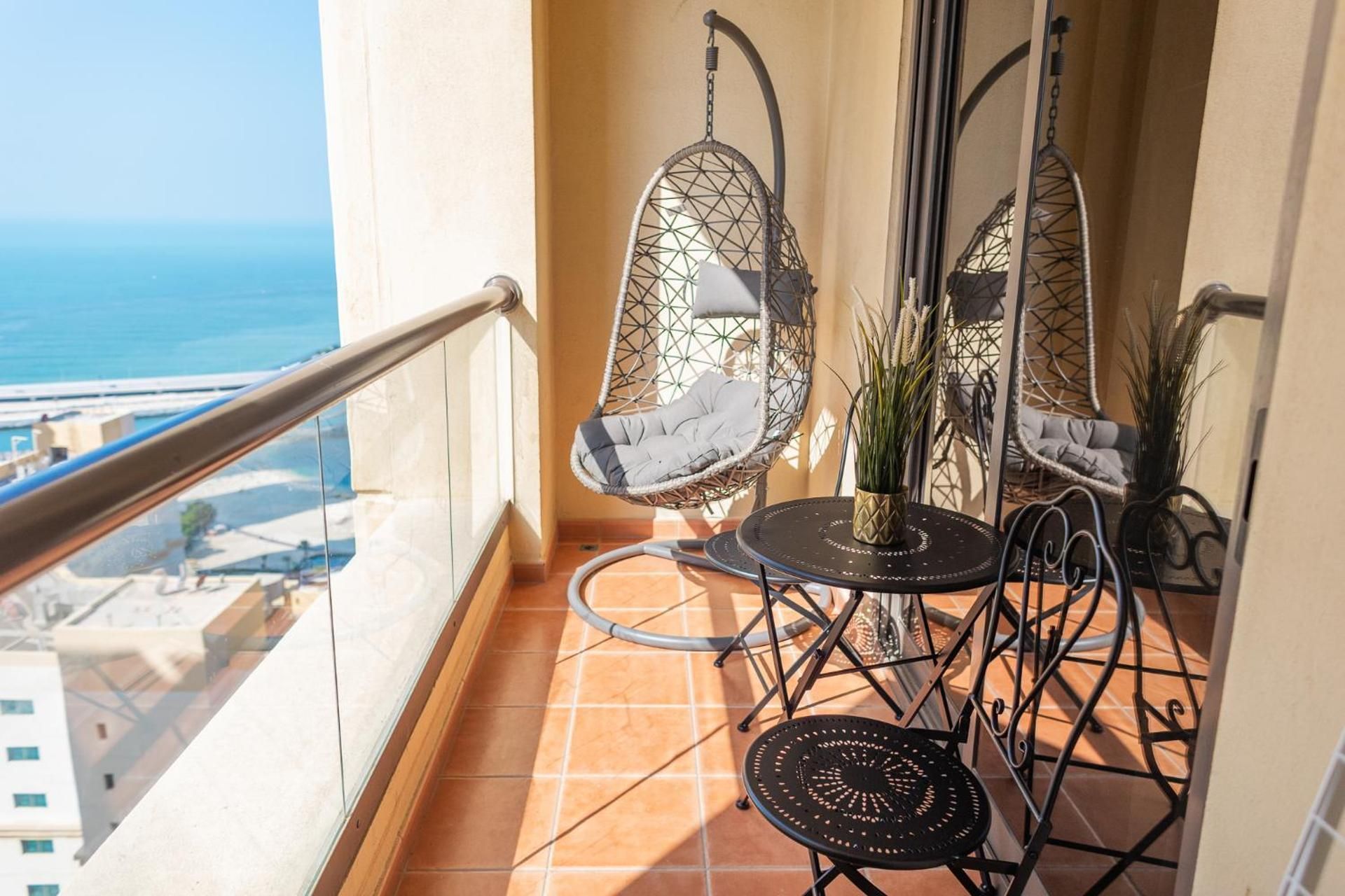Apartment with Sea View