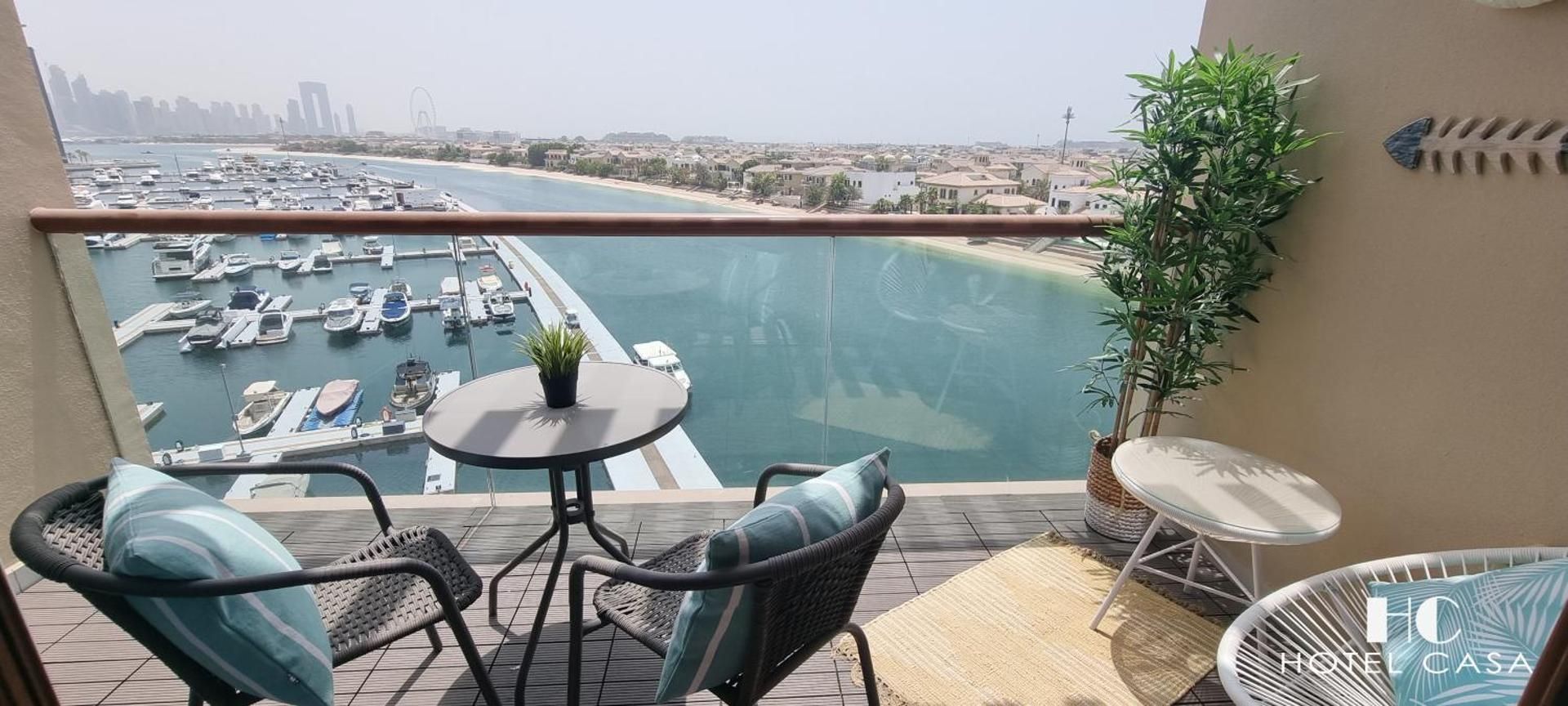 Palm Jumeirah Upgraded & Cozy Boutique Apartment