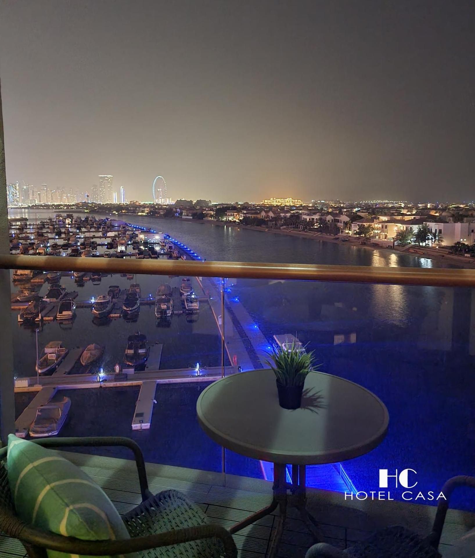 Palm Jumeirah Upgraded & Cozy Boutique Apartment