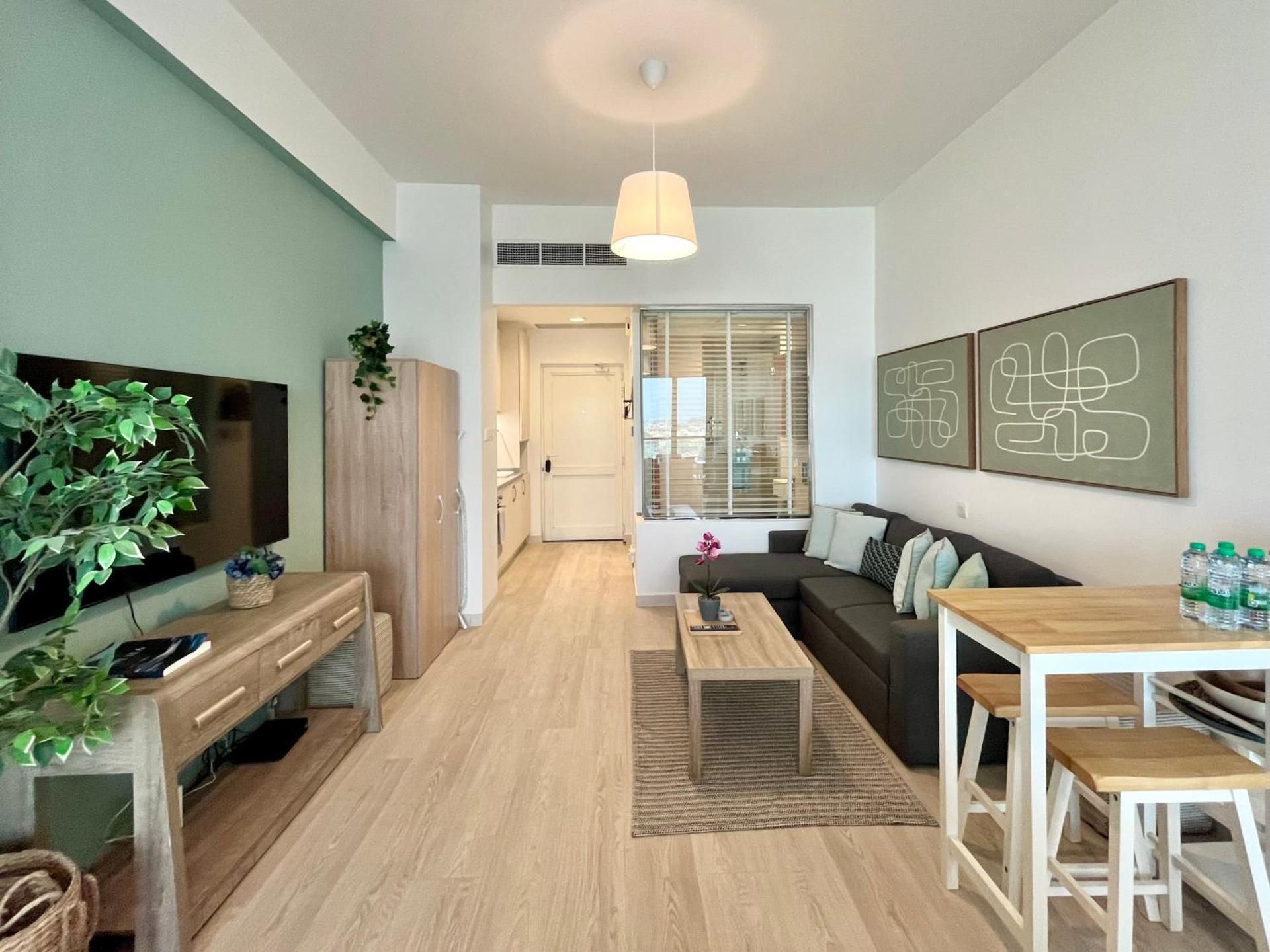 Palm Jumeirah Upgraded & Cozy Boutique Apartment