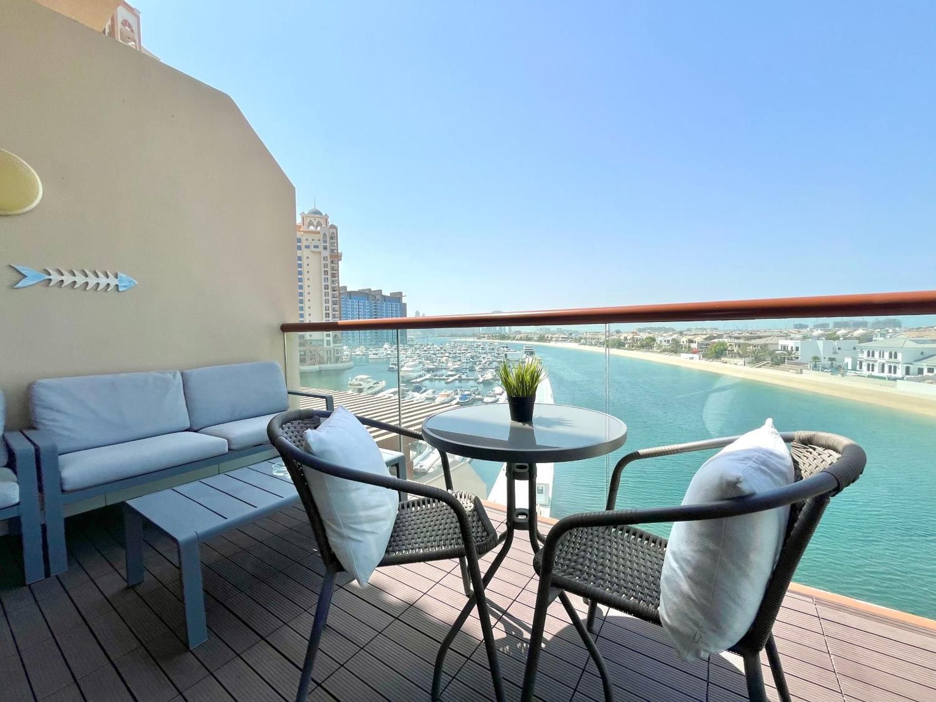 Palm Jumeirah Upgraded & Cozy Boutique Apartment
