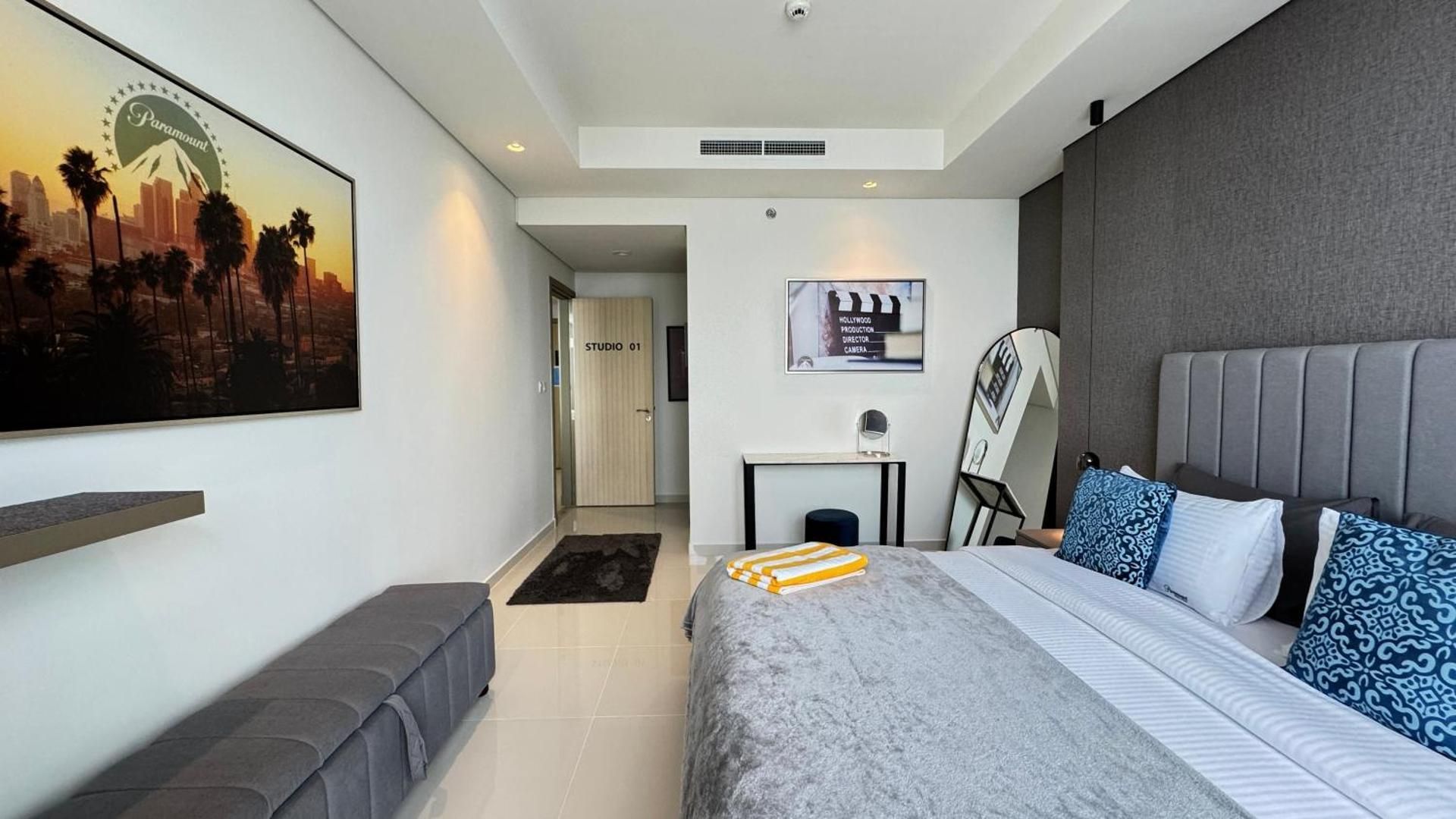 One-Bedroom Apartment