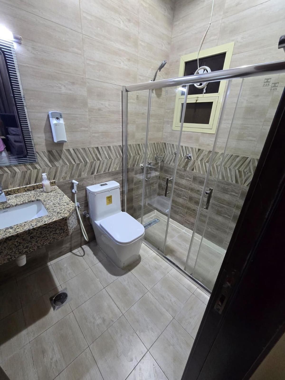 Deluxe Double Room (2 Adults + 1 Child)