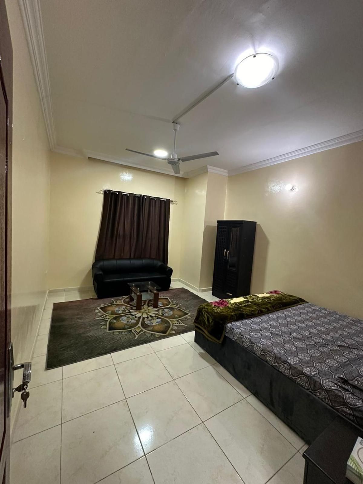 Deluxe Double Room (2 Adults + 1 Child)