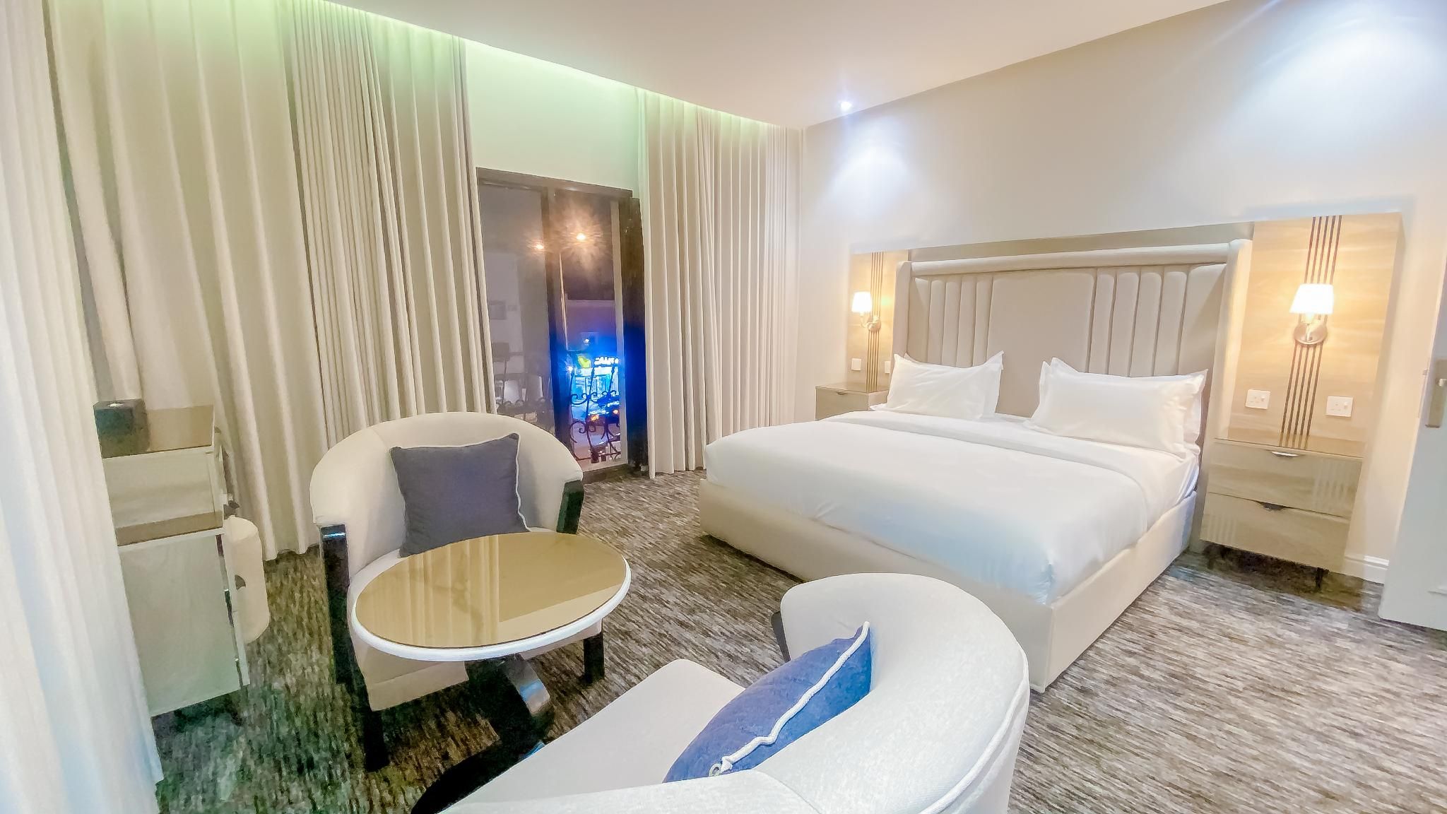 1 Bedroom Junior Suite