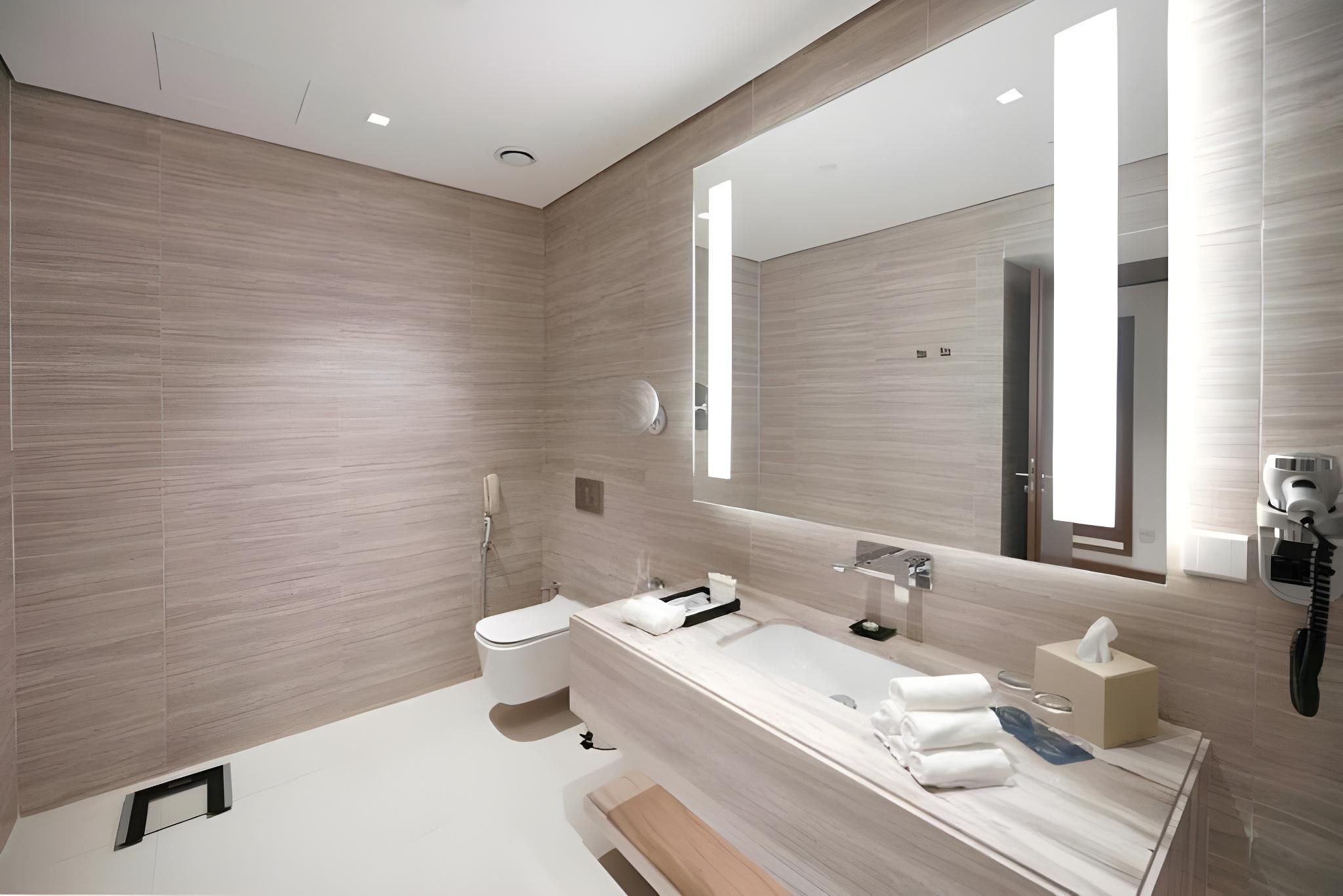 Superior Room - 1 King Bed