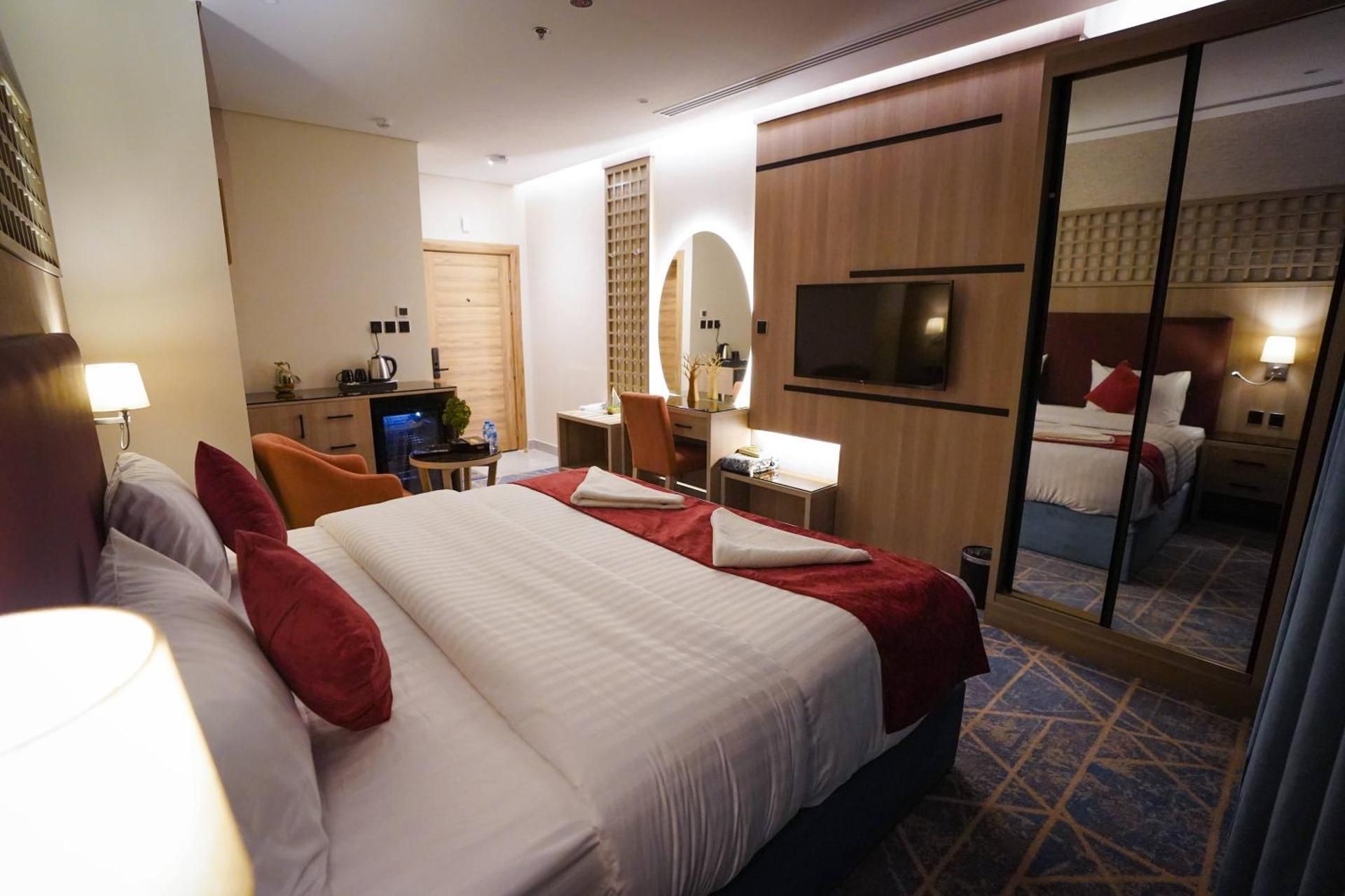 Classic Double Room with City View