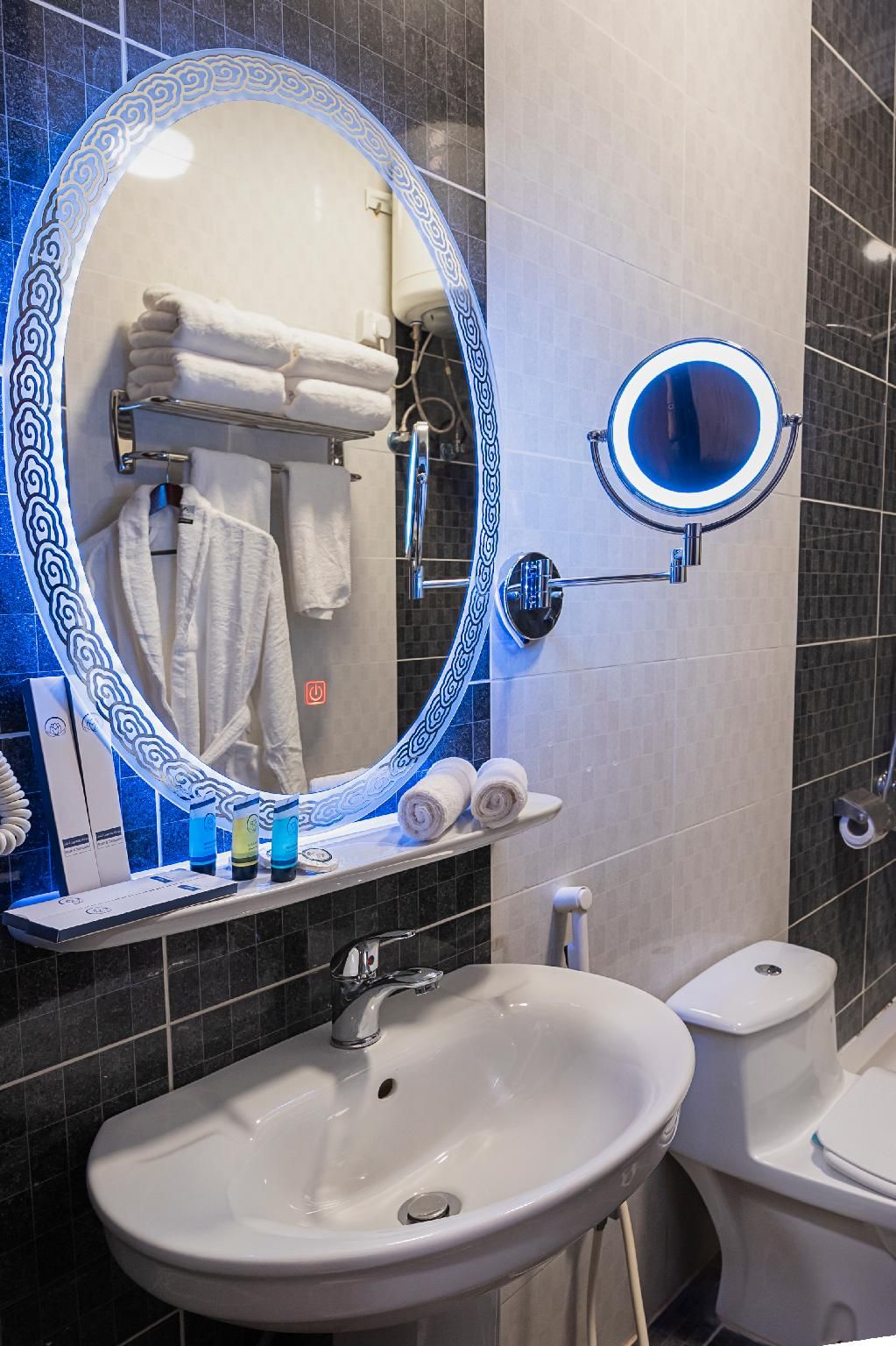 Executive Suite King or Twin