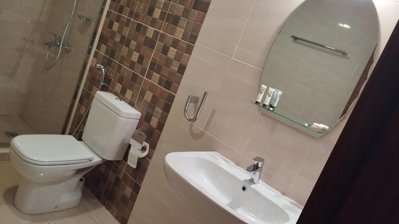 Wave Resort 4 bedroom villa with private pool and beach 2