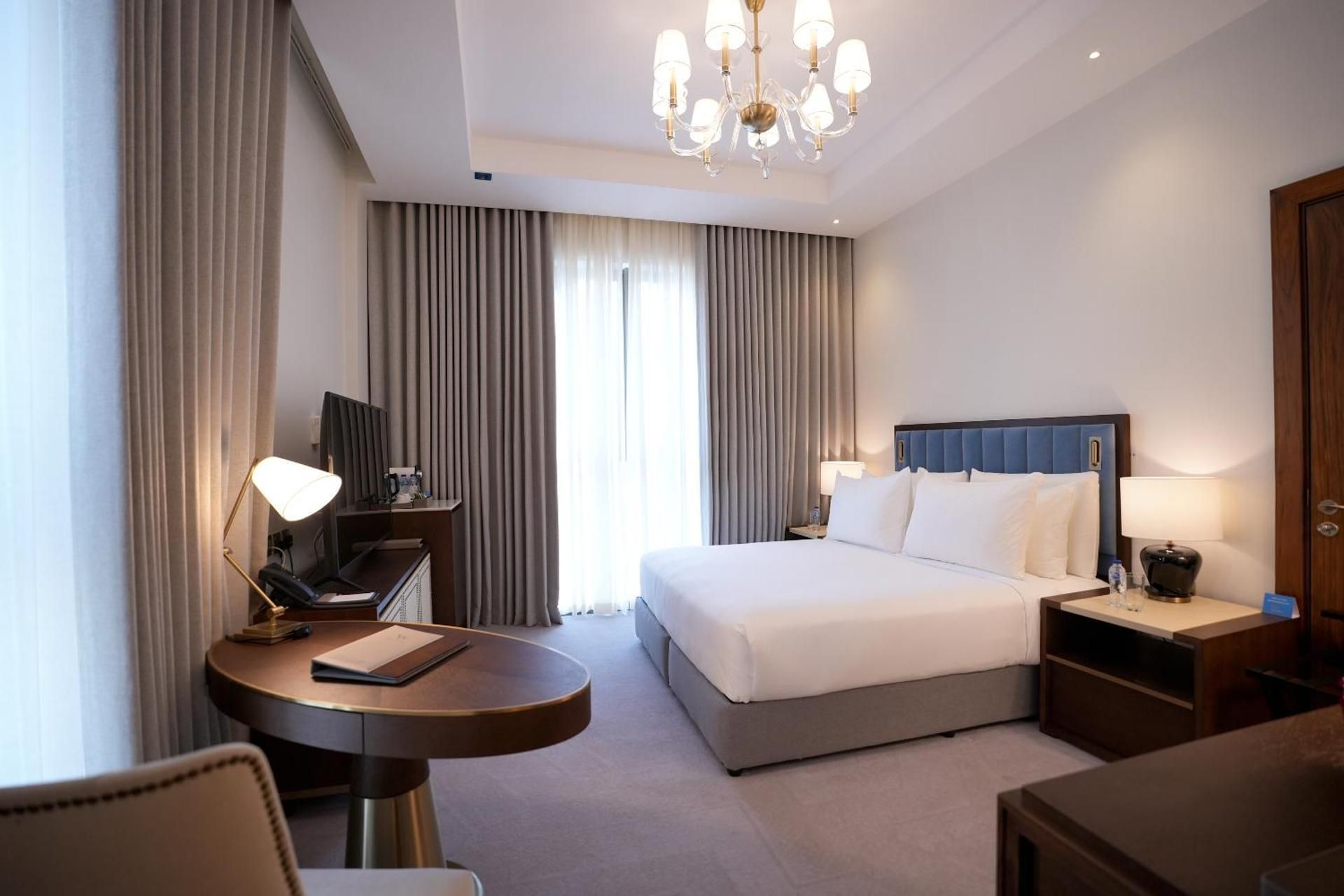 Deluxe Double or Twin Room with City View