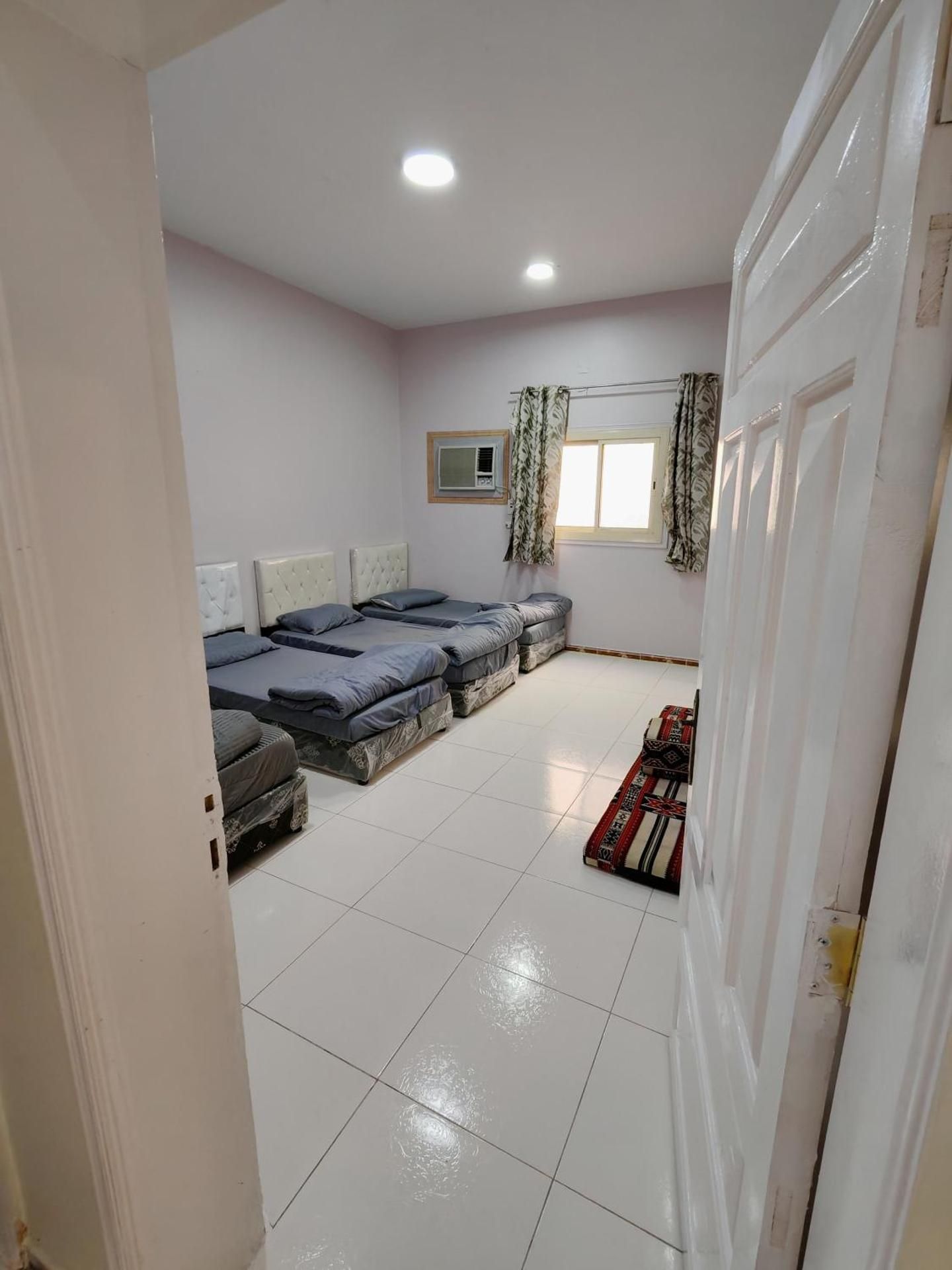 Four-Bedroom Deluxe Apartment