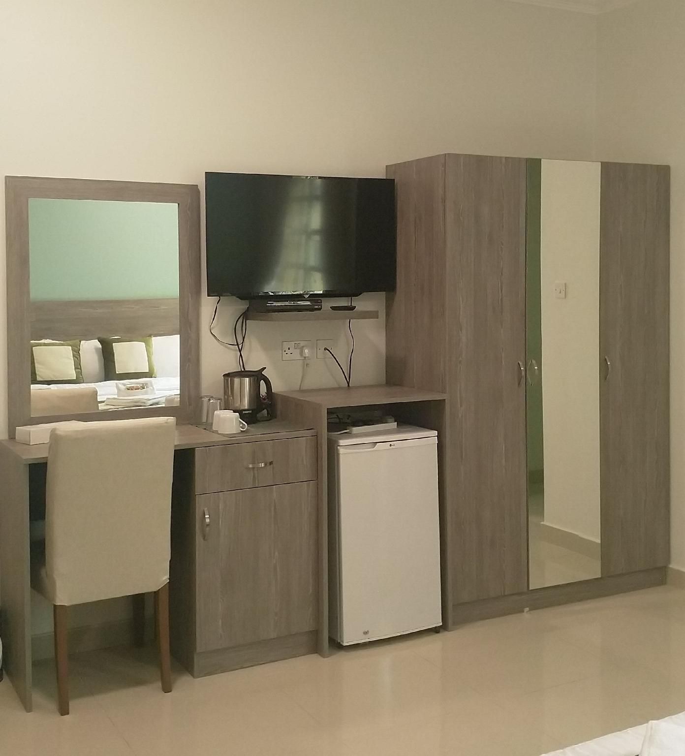 Sovereign Hotel - Marriage Certificate Required Super King 3