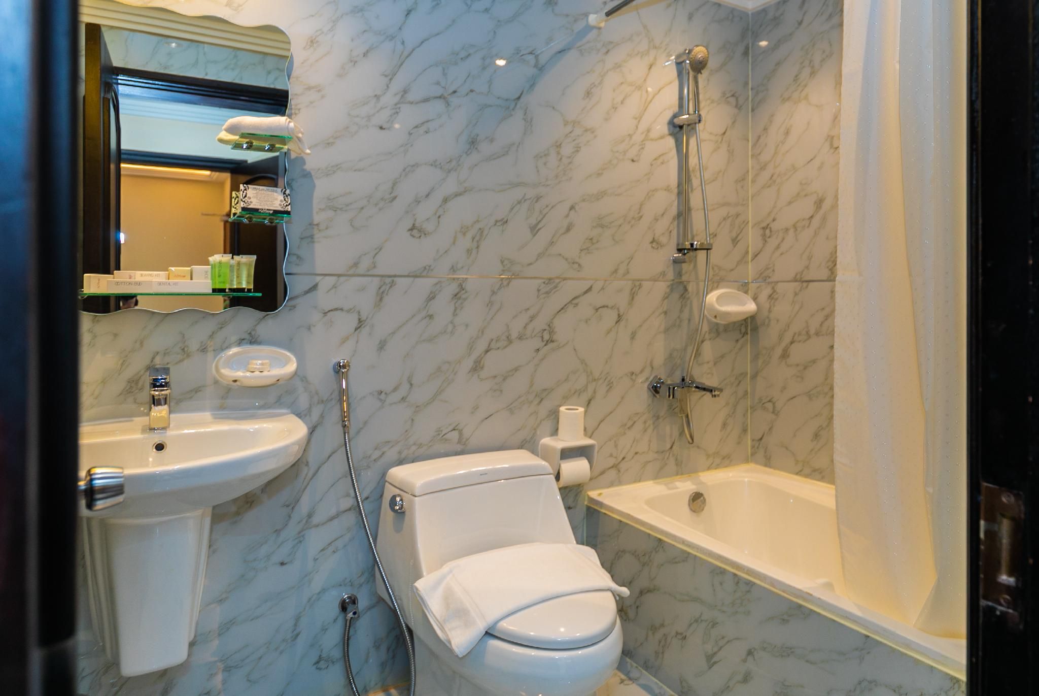 Royal Mirage 1-Bedroom Deluxe Apartment 2