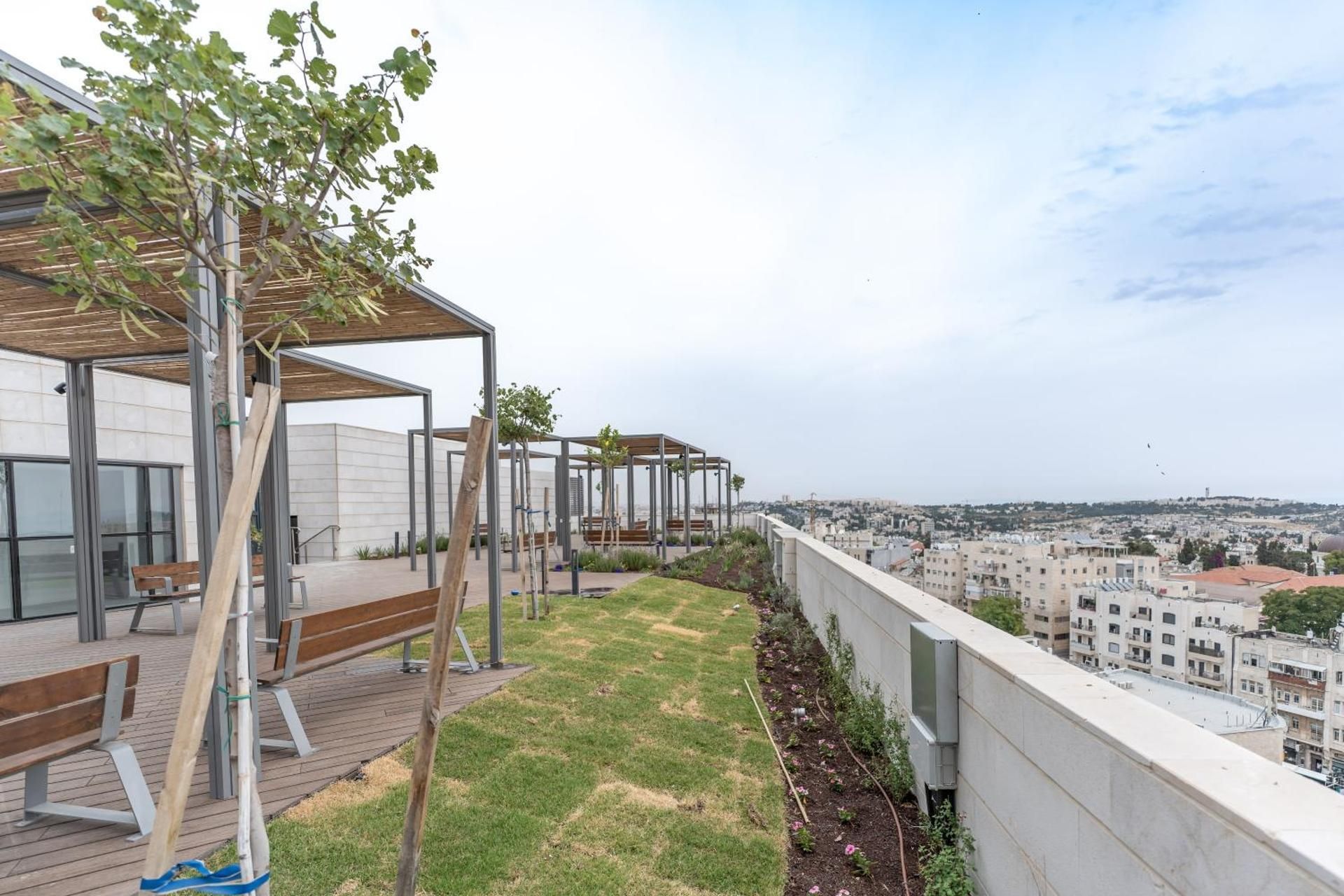 Holysuite Savyon View Tower