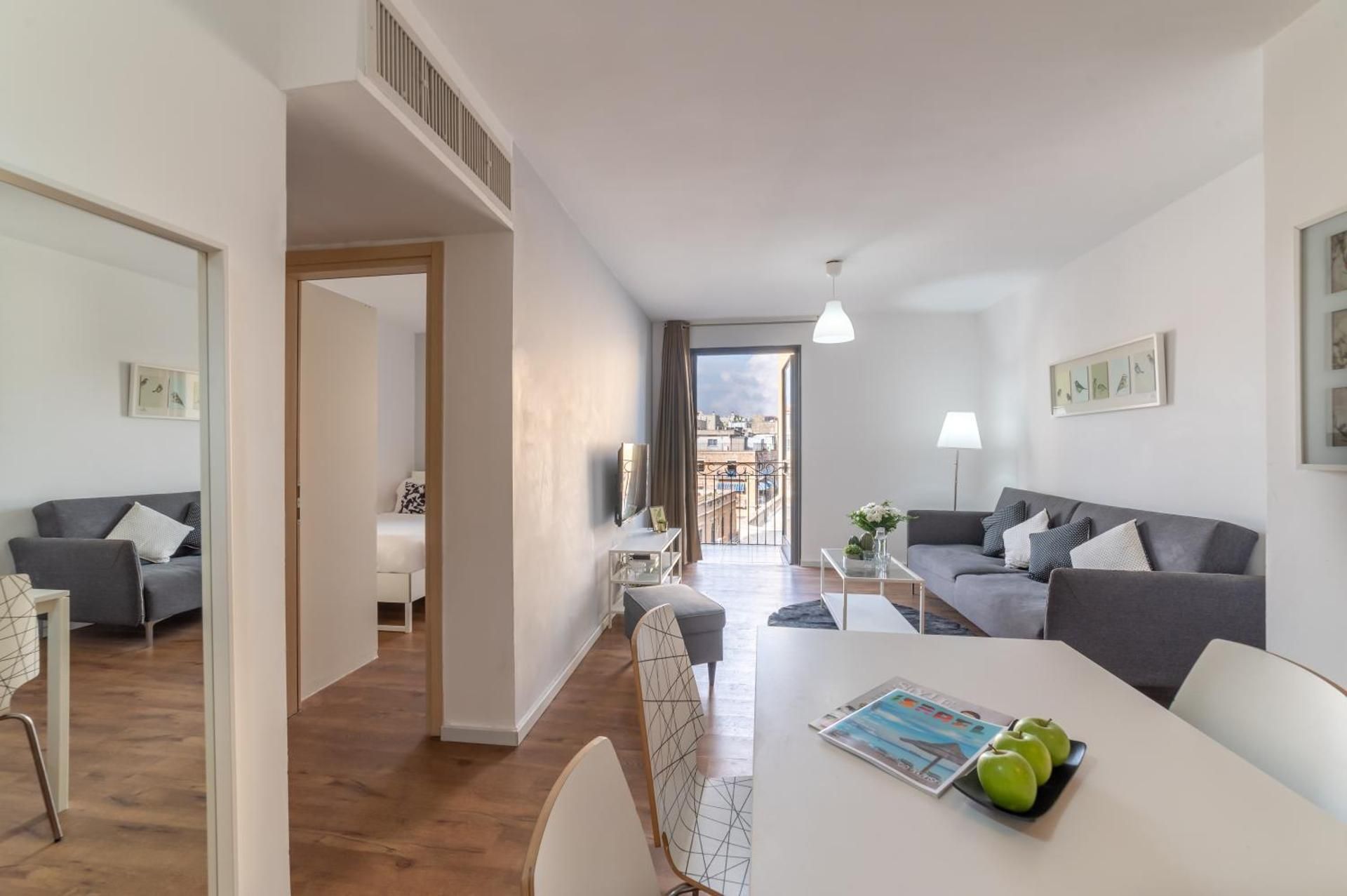 Superior One-Bedroom Apartment