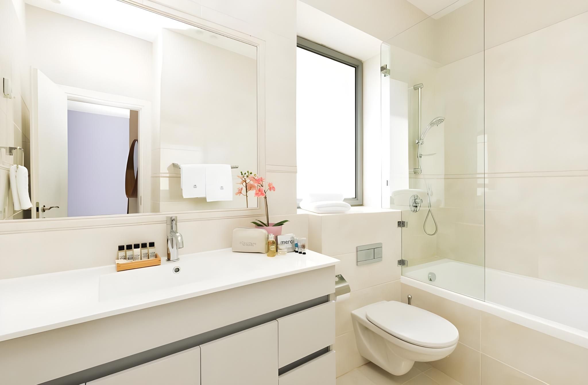 One Bedroom Apartment with Balcony