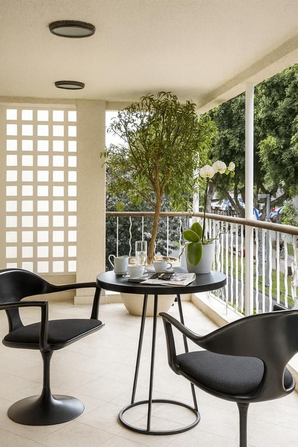 Queen Room with Balcony