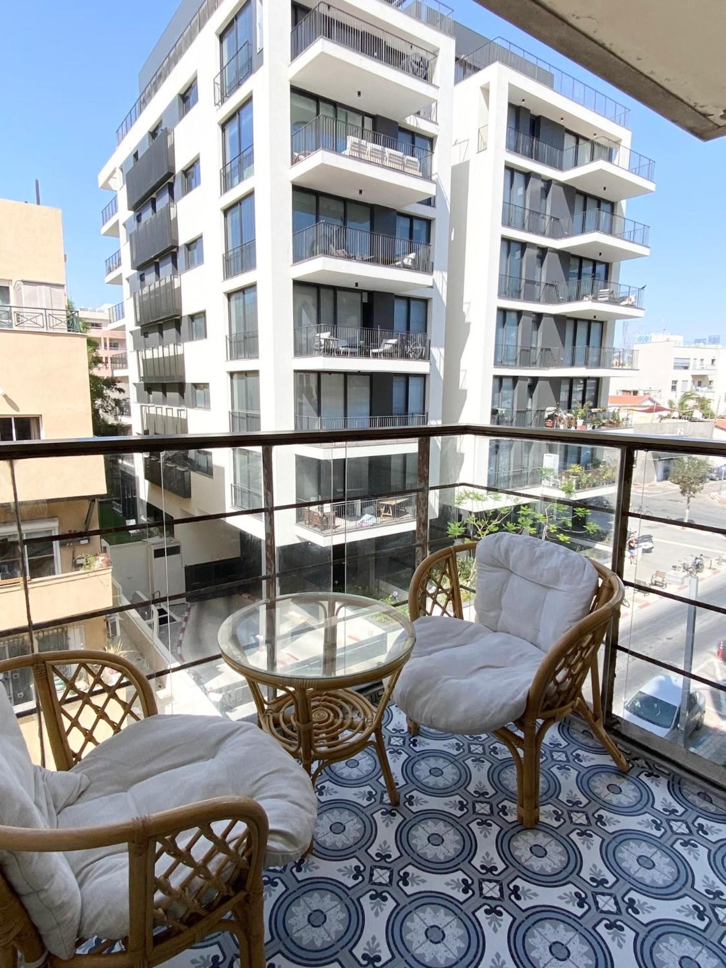 One-Bedroom Apartment with Balcony - 20 Nechamya Street