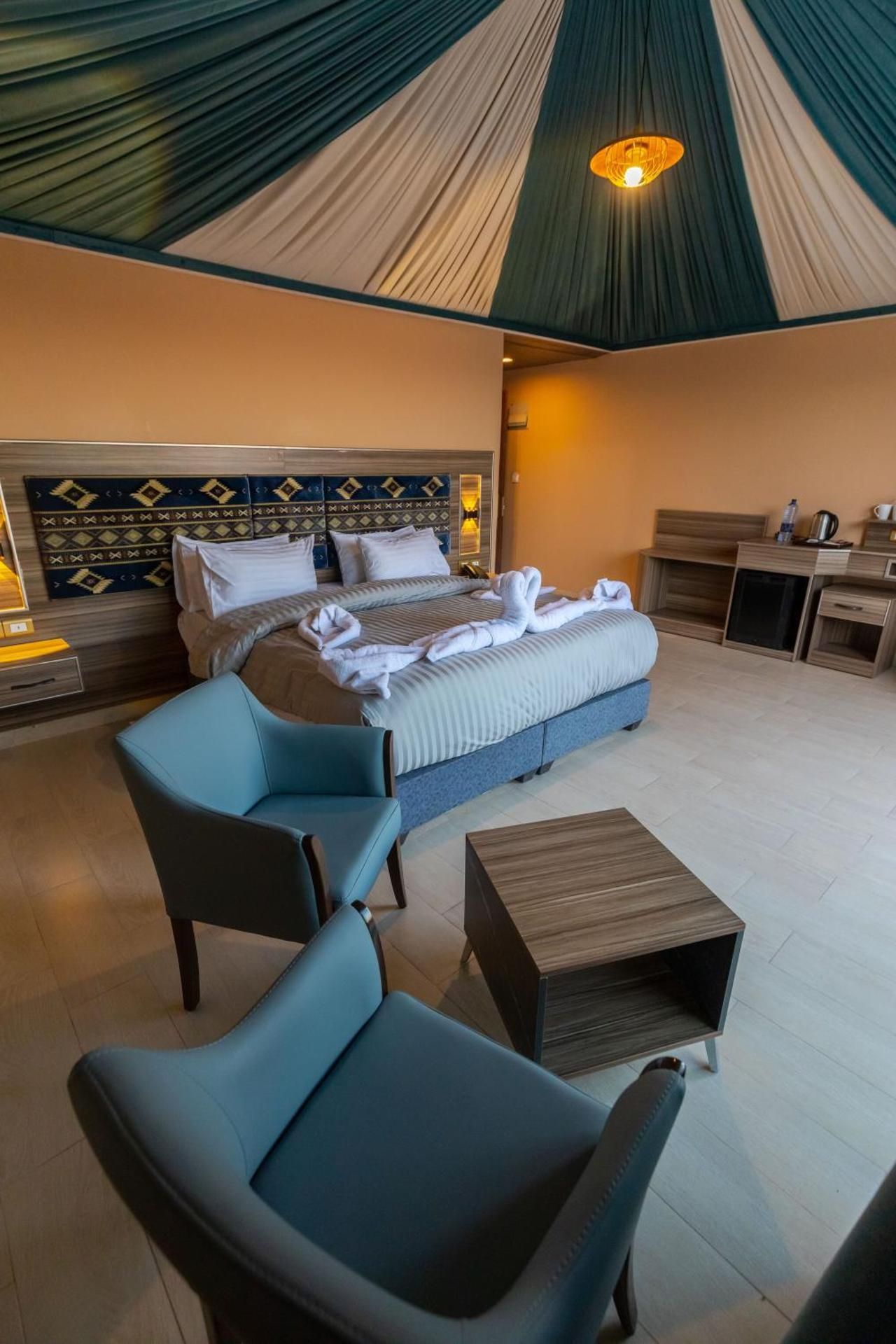 Panoramic Double tent