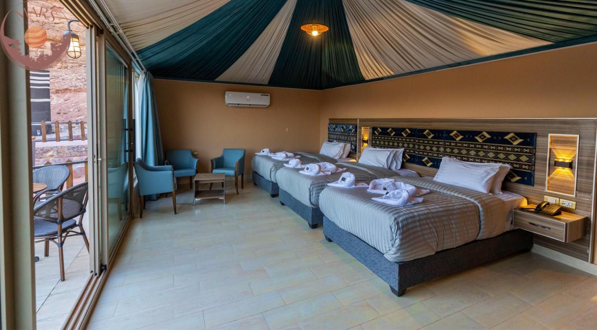 Panoramic Triple tent