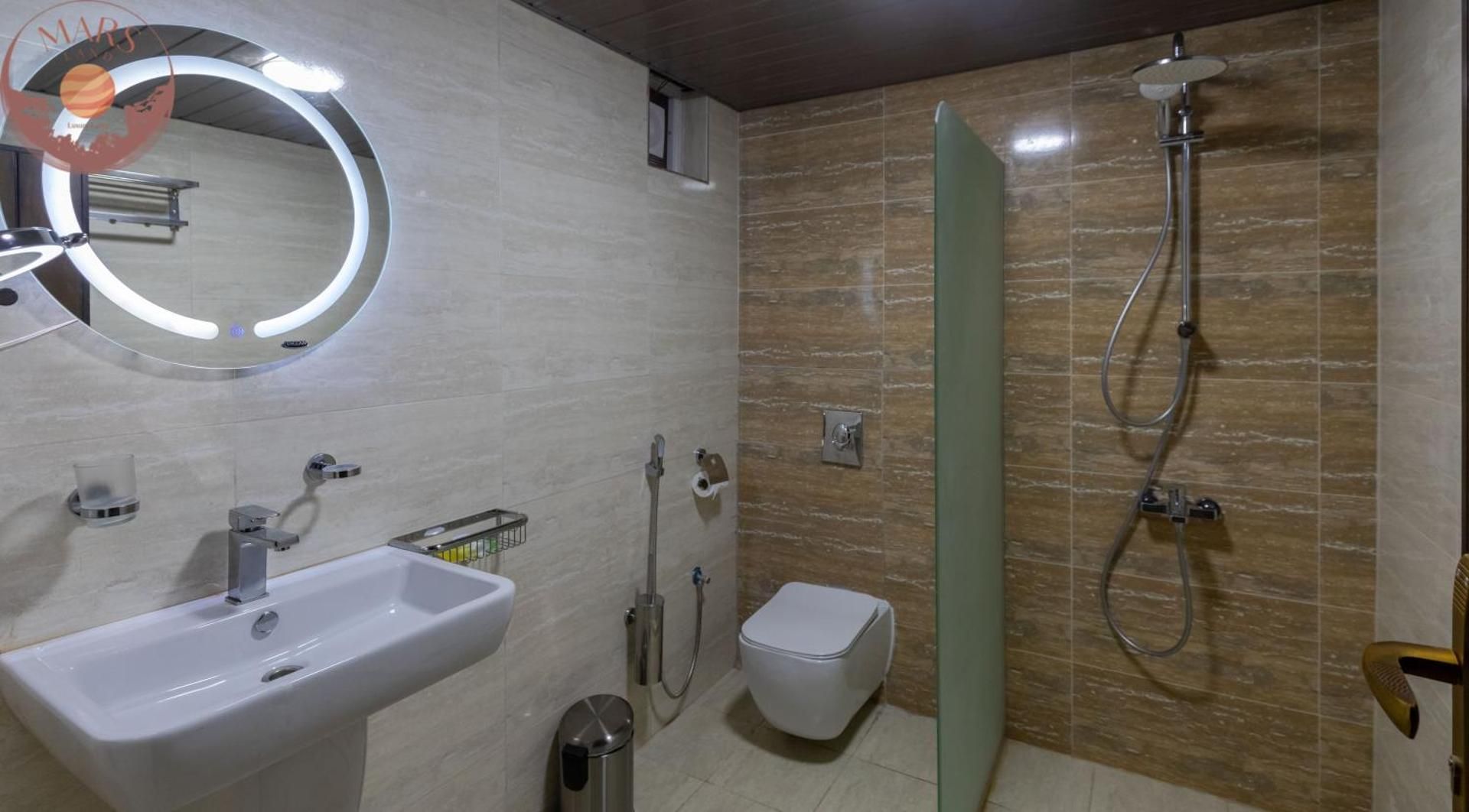 Panoramic Triple tent