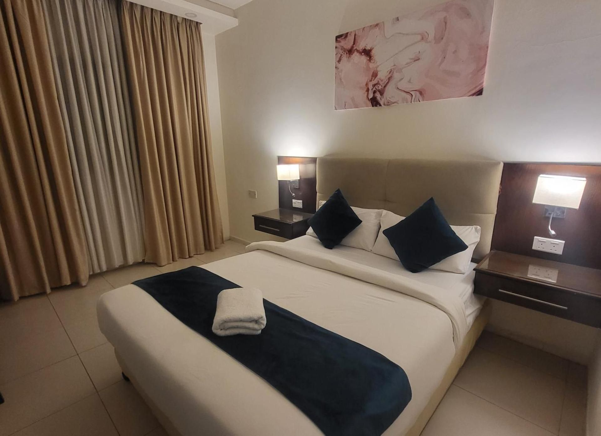 Deluxe Double Room with City View