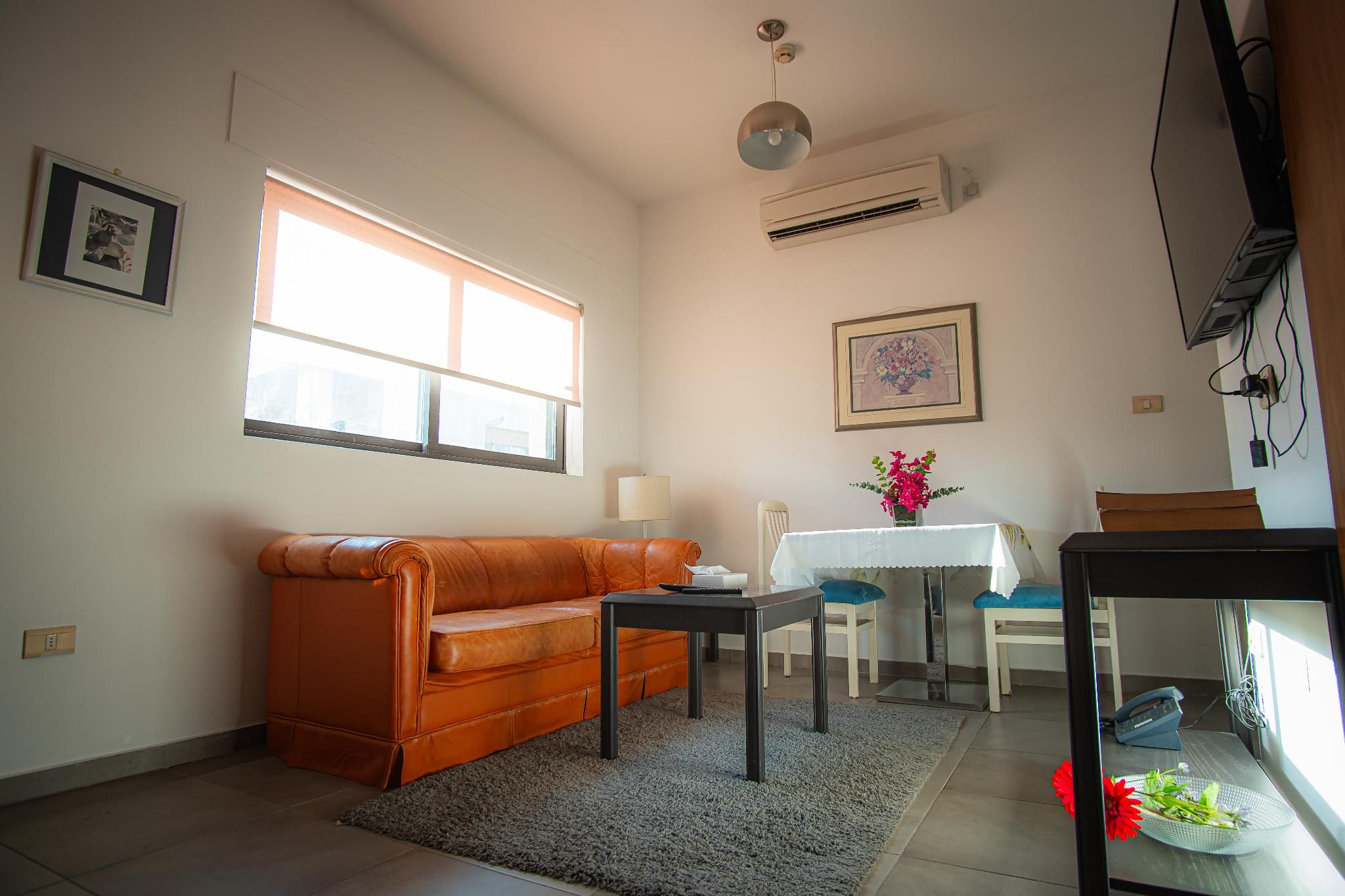 Weibdeh Heights Hotel Suites Junior Suite 2