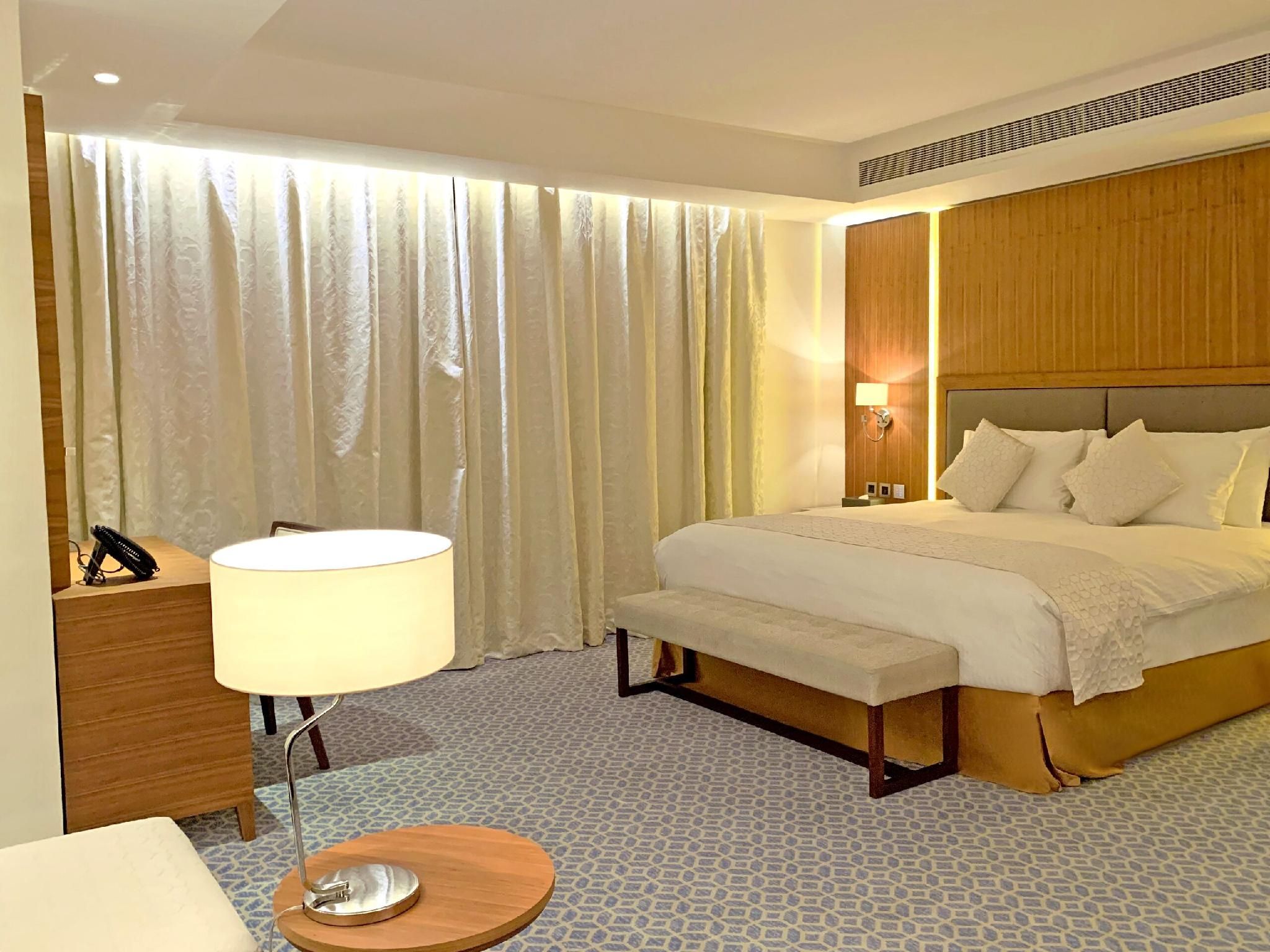 Diplomatic Suite