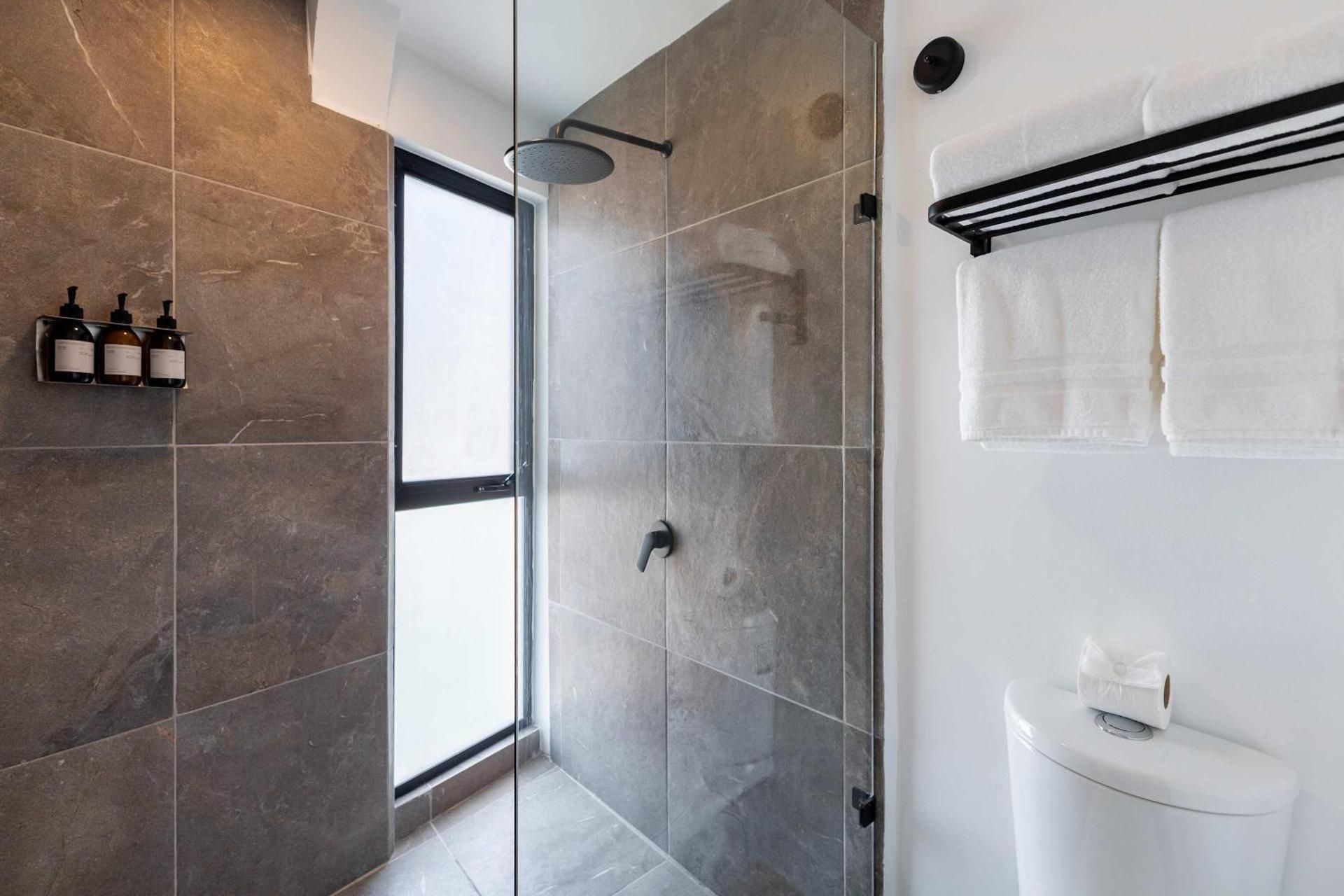 Deluxe Suite with Sea View