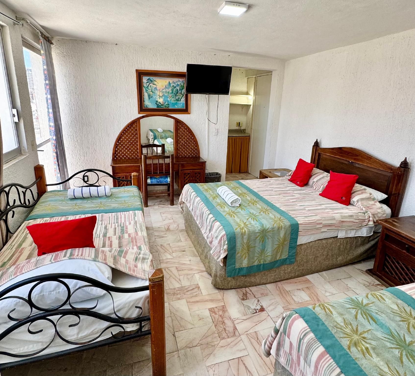 Quintuple Family Suite