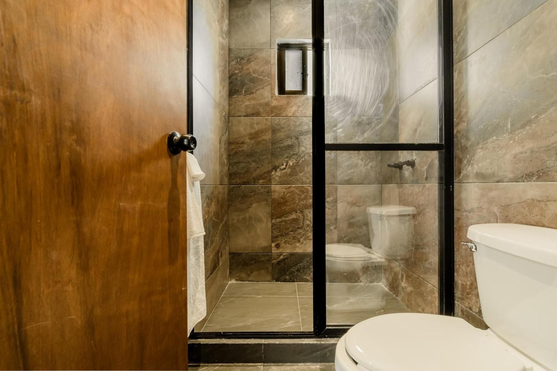 Twin Room with Private Bathroom