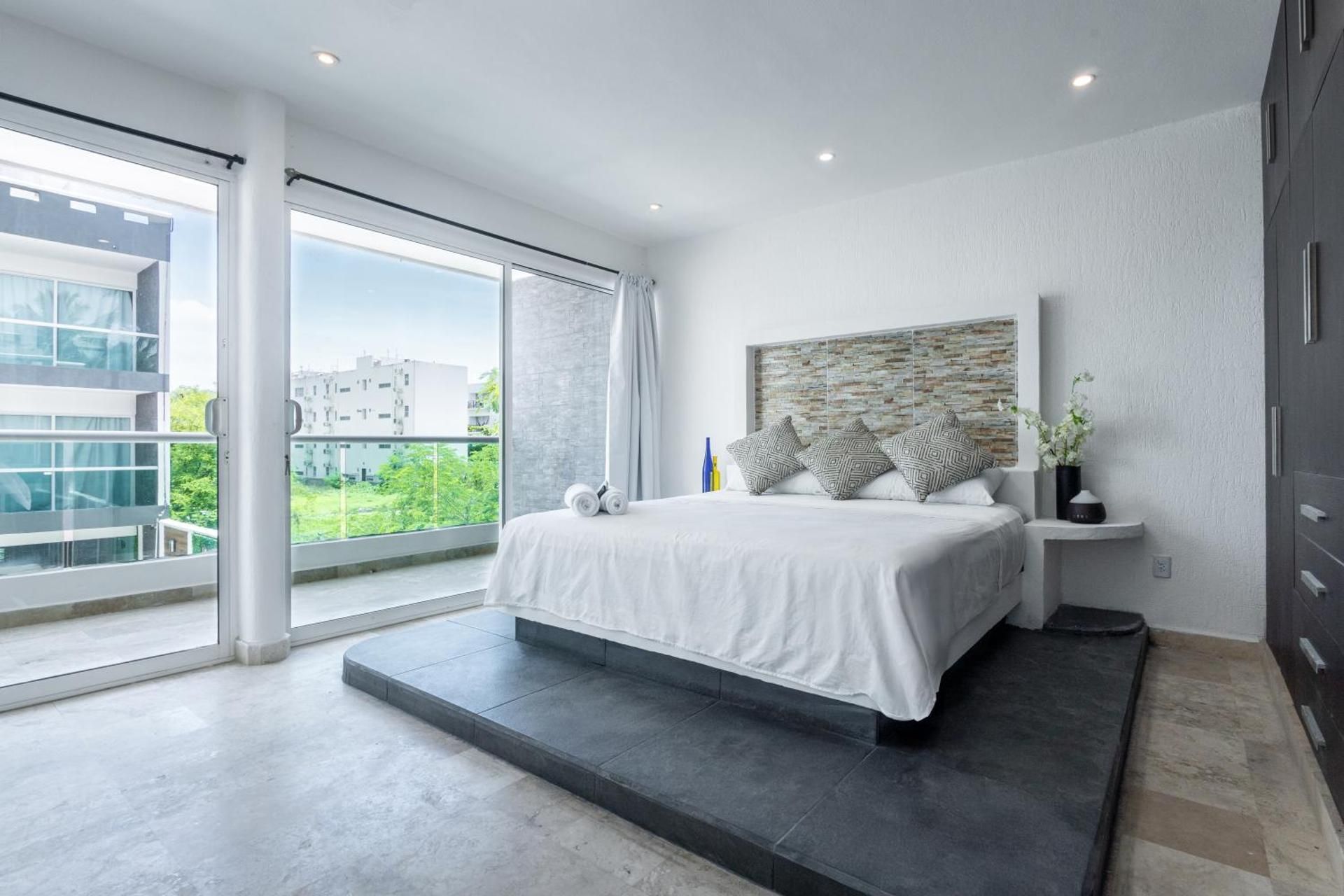 Villas Acapulco Punta Diamante Superior King Room