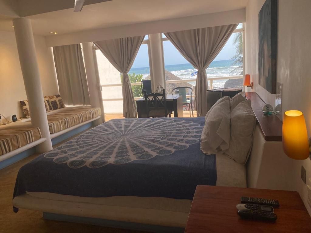Studio with Sea View