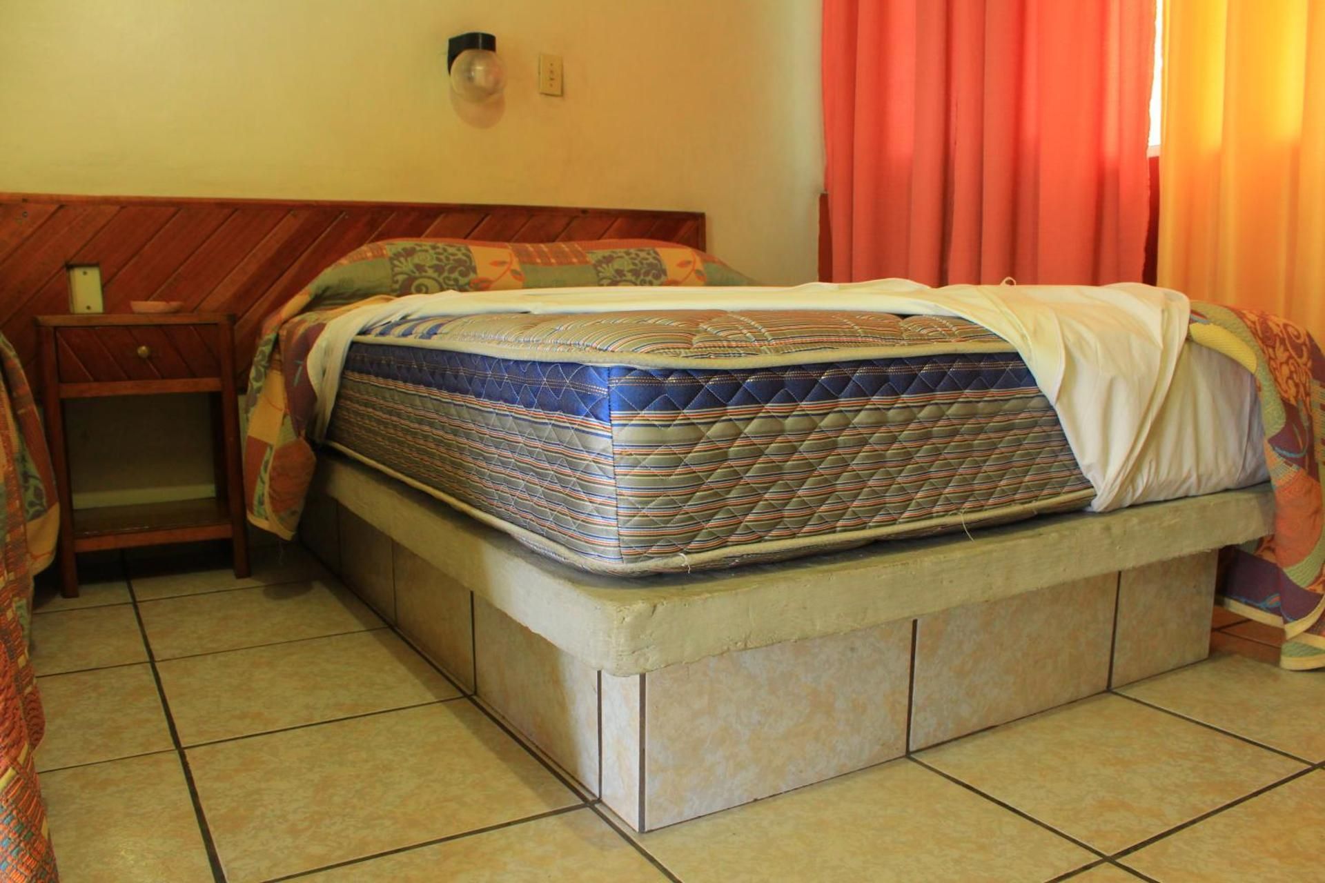 Hotel Avenida Twin Room