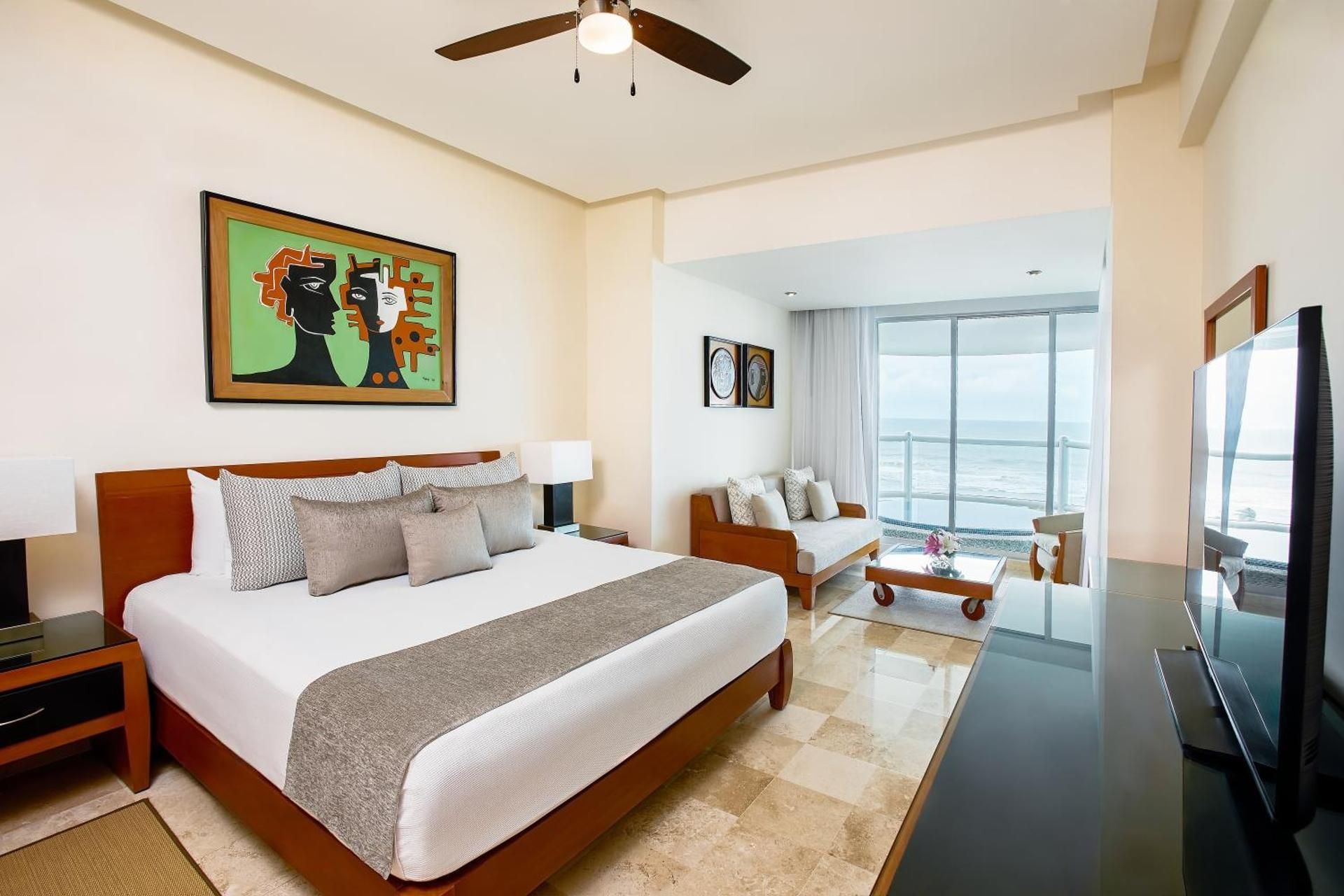 Grand Ocean Breeze Acapulco One-Bedroom Suite