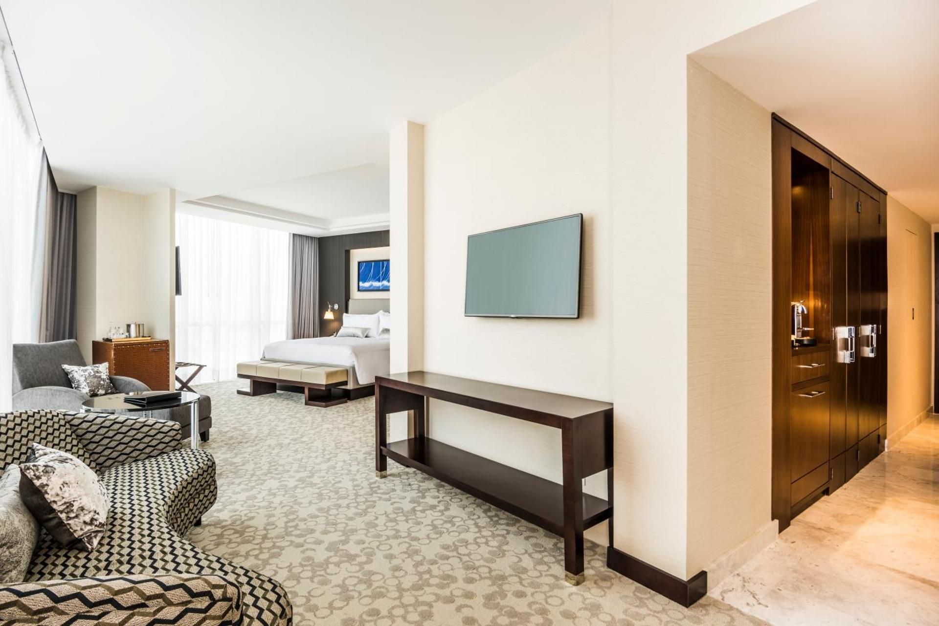 Hyatt Regency San Luis Potosi King Suite 3