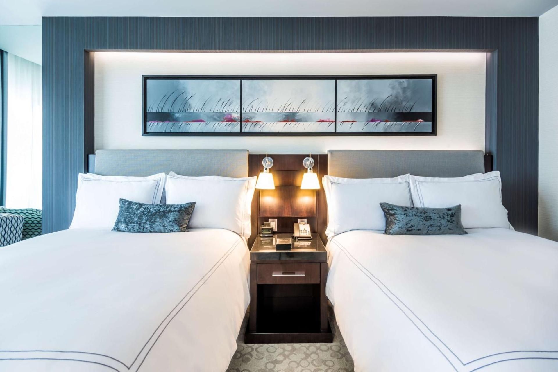 2 Queen Beds