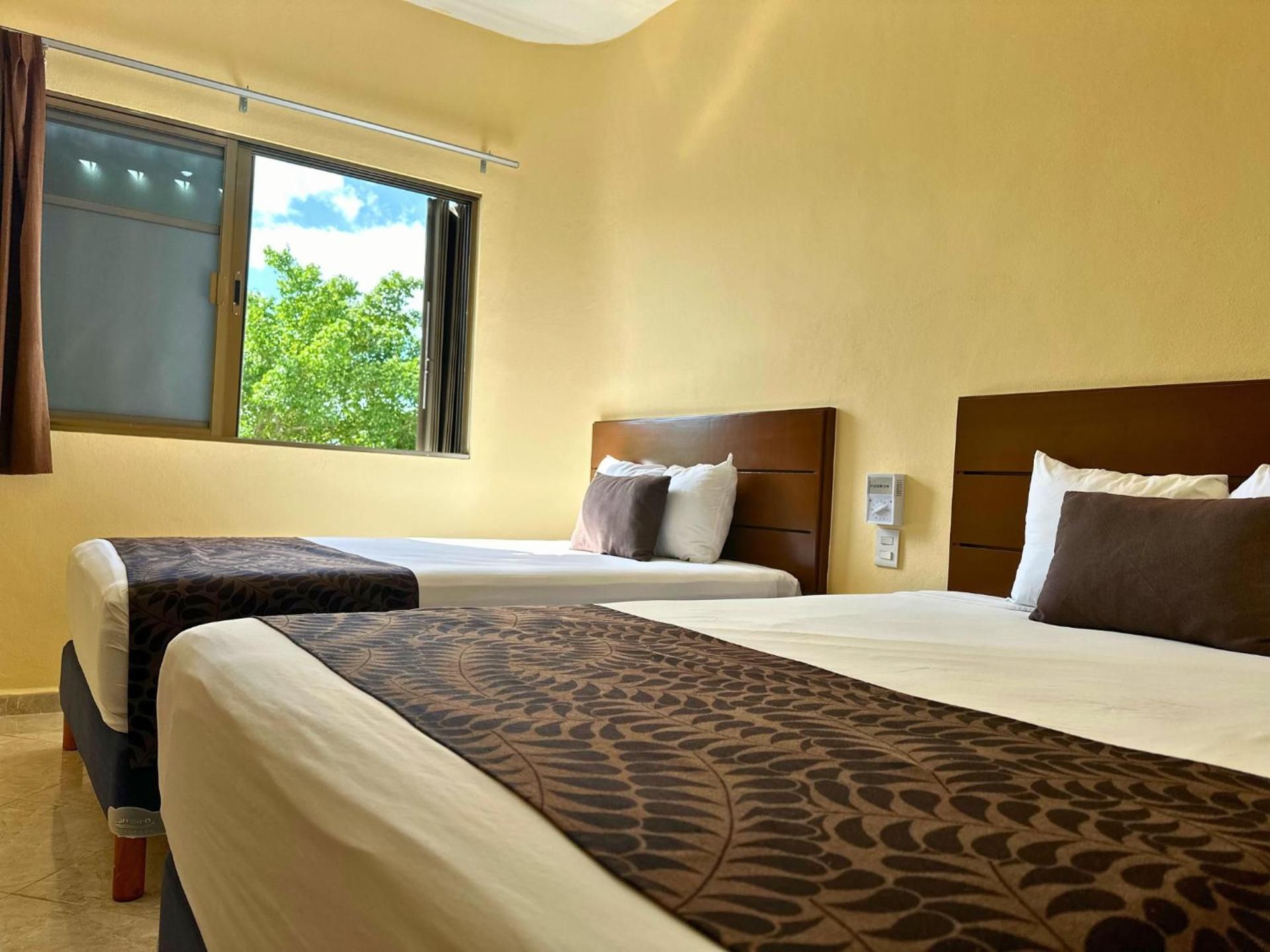 Large Twin Room