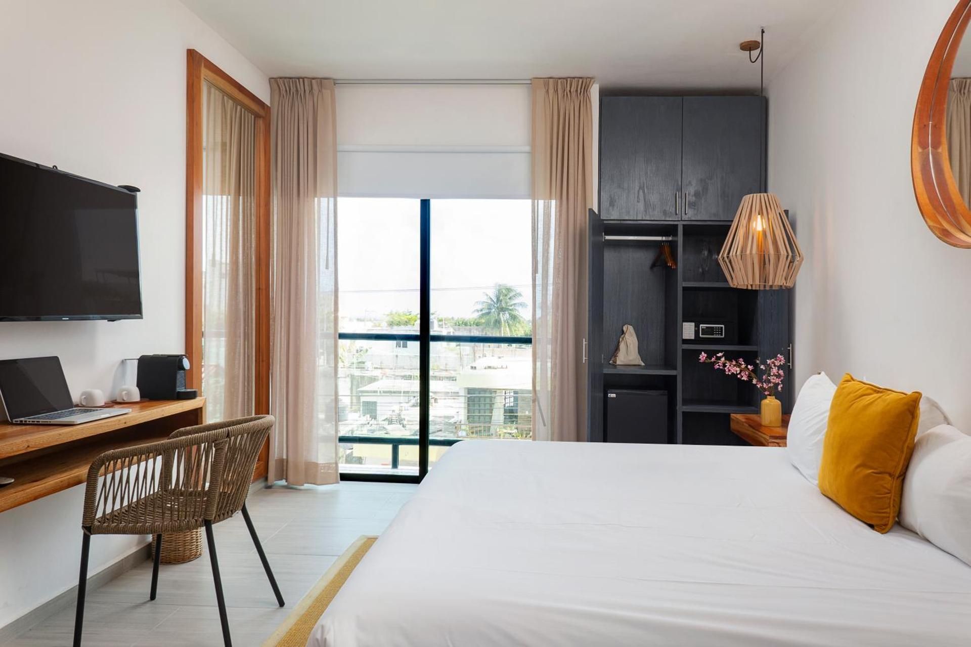 Suite with Balcony