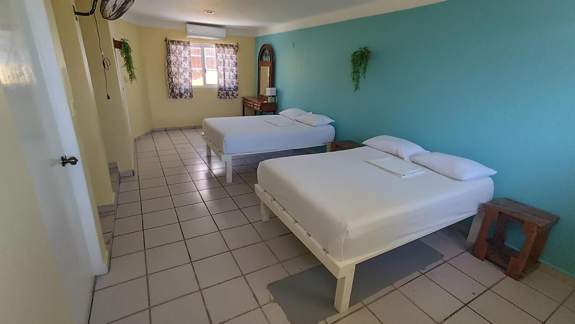 Quadruple Room with Private Bathroom
